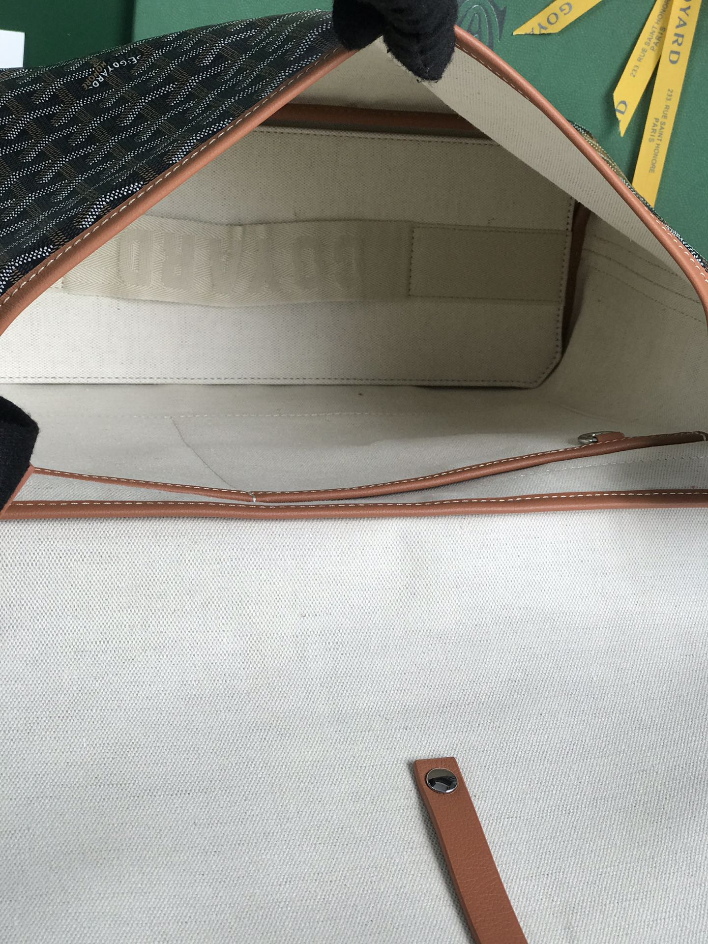 GOYARD Goyardine Capetien Messenger Bag Black Gold 1277533