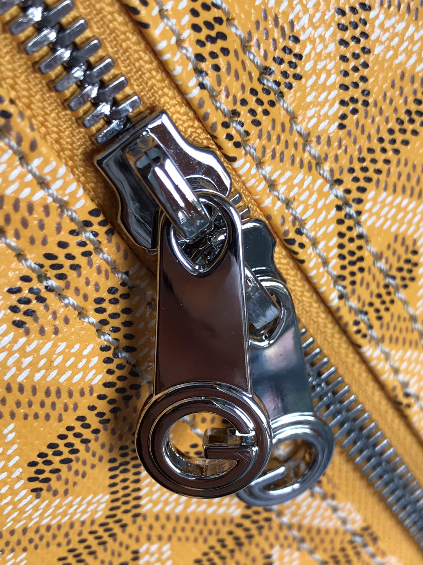 Goyard Barrel 40 Sports Bag Orange –