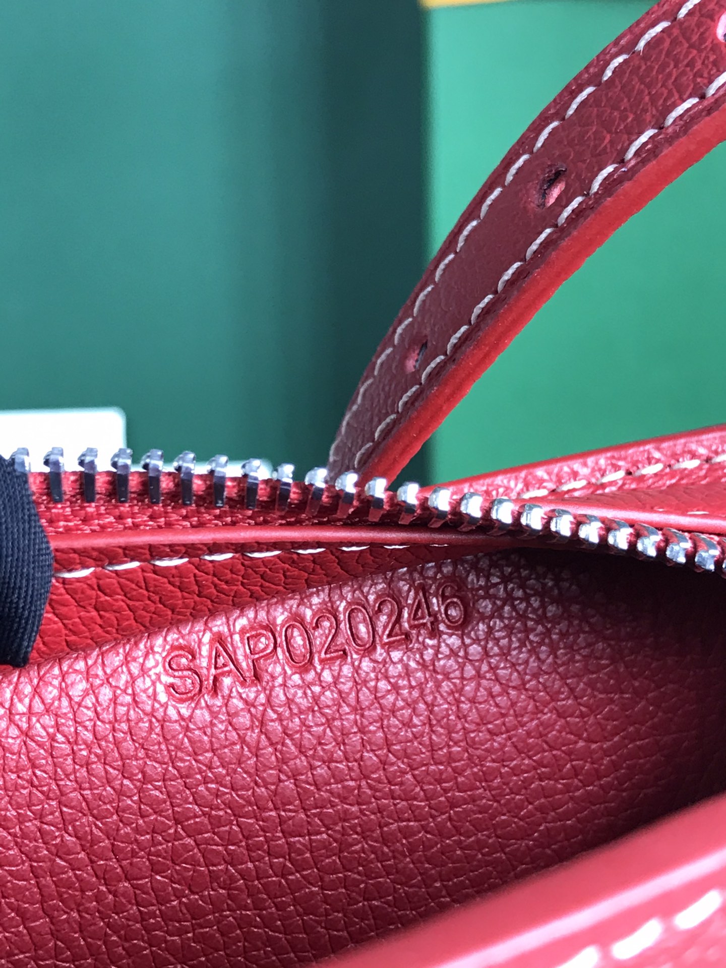 bag  Goyard Hirondelle Bag 'Red' HIRONDPMLTY02CL02P