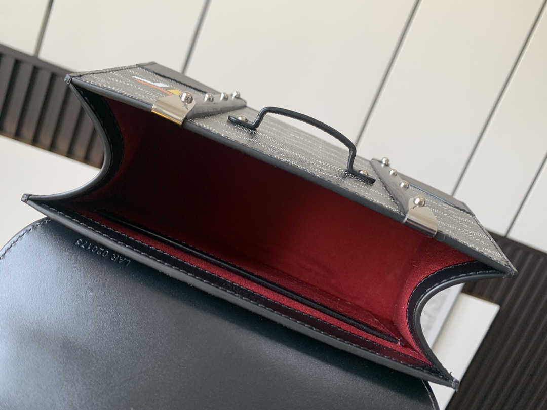 bag Goyard Black Leather Limited Edition Customized Heart Mini Saigon black