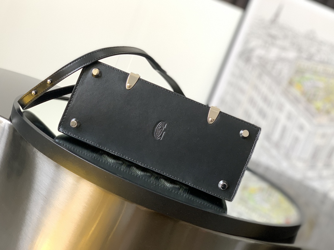 bag Goyard Black Leather Limited Edition Customized Heart Mini Saigon black
