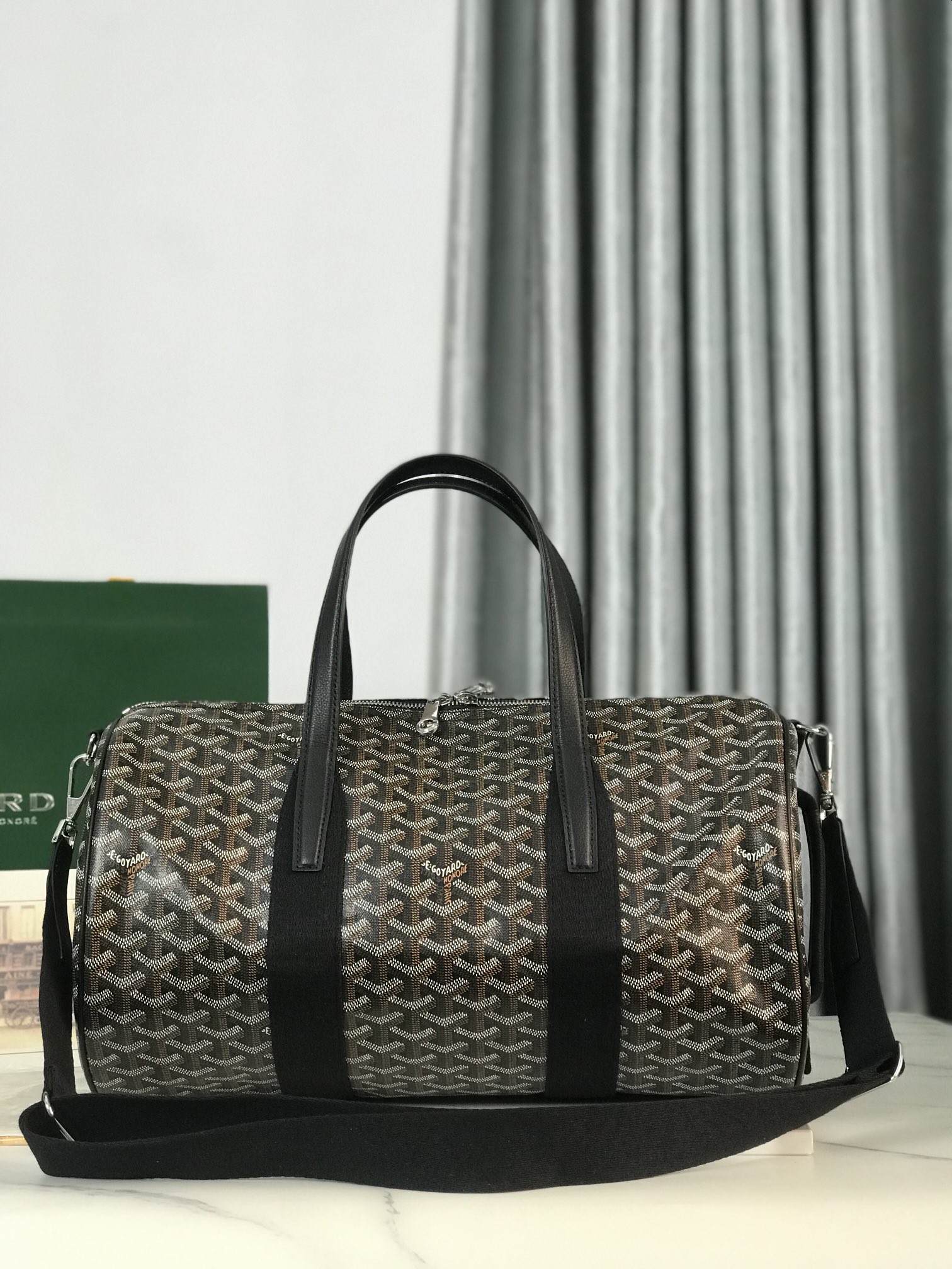 Goyard Barrel 40 Sports Bag Black Hand Duffle Purse Mens