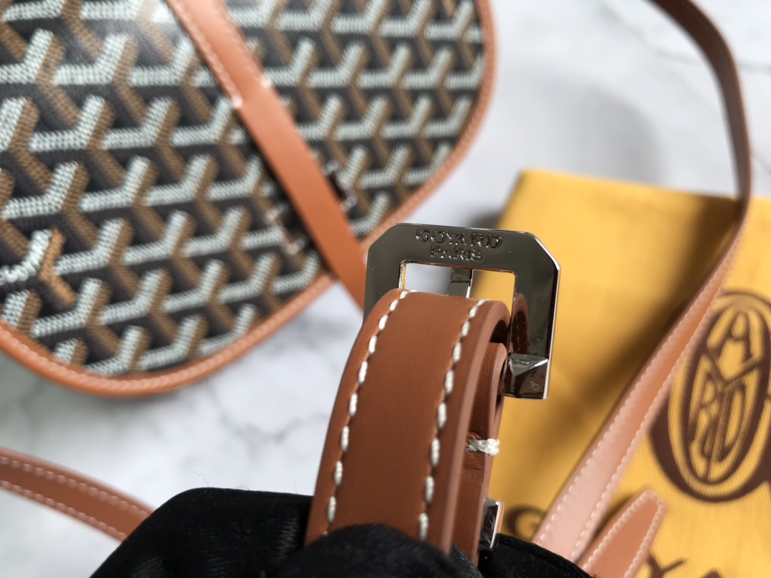 GOYARD Goyardine Belvedere II PM Messenger Bag Black Gold