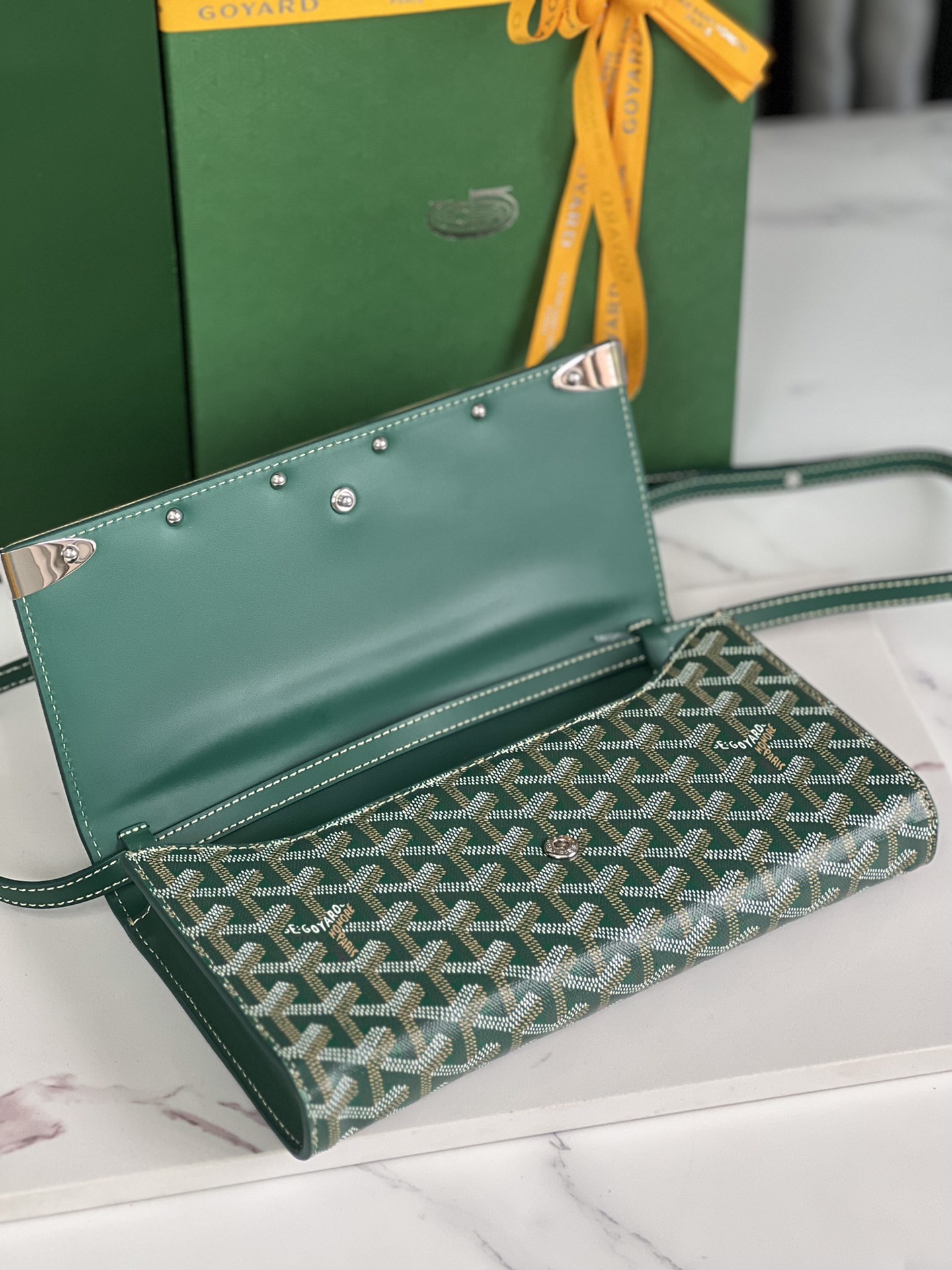 GOYARD Goyardine Monte Carlo Bois Clutch Green 1471954 | FASHIONPHILE