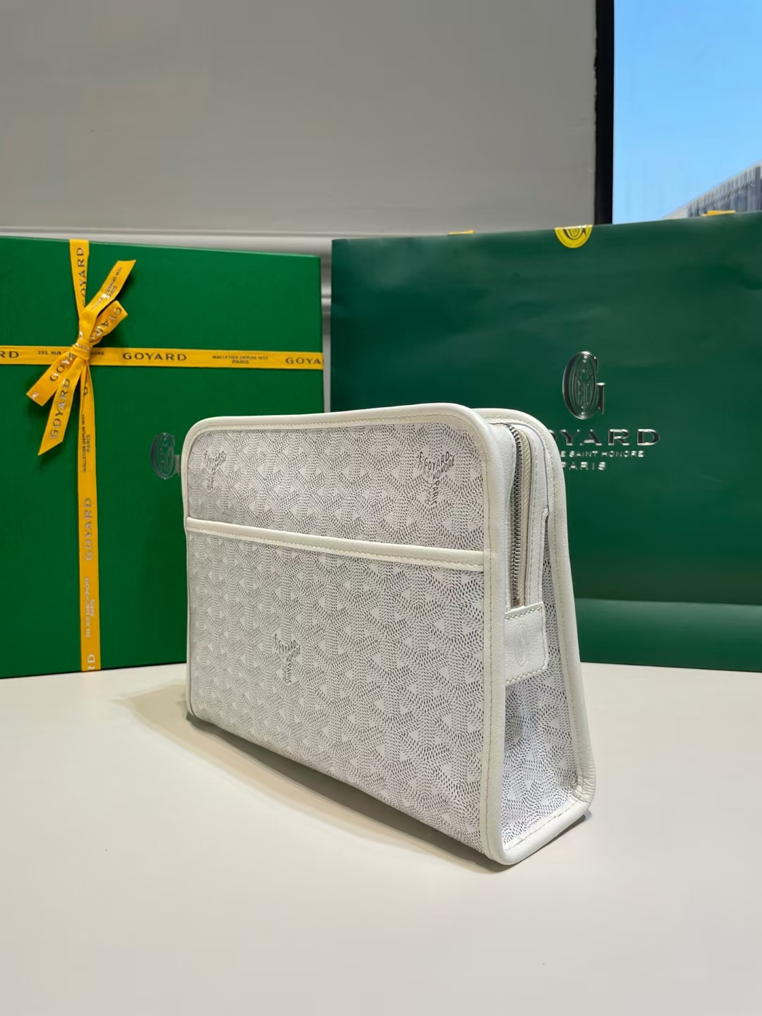 GOYARD Goyardine Jouvence Toiletry Pouch white