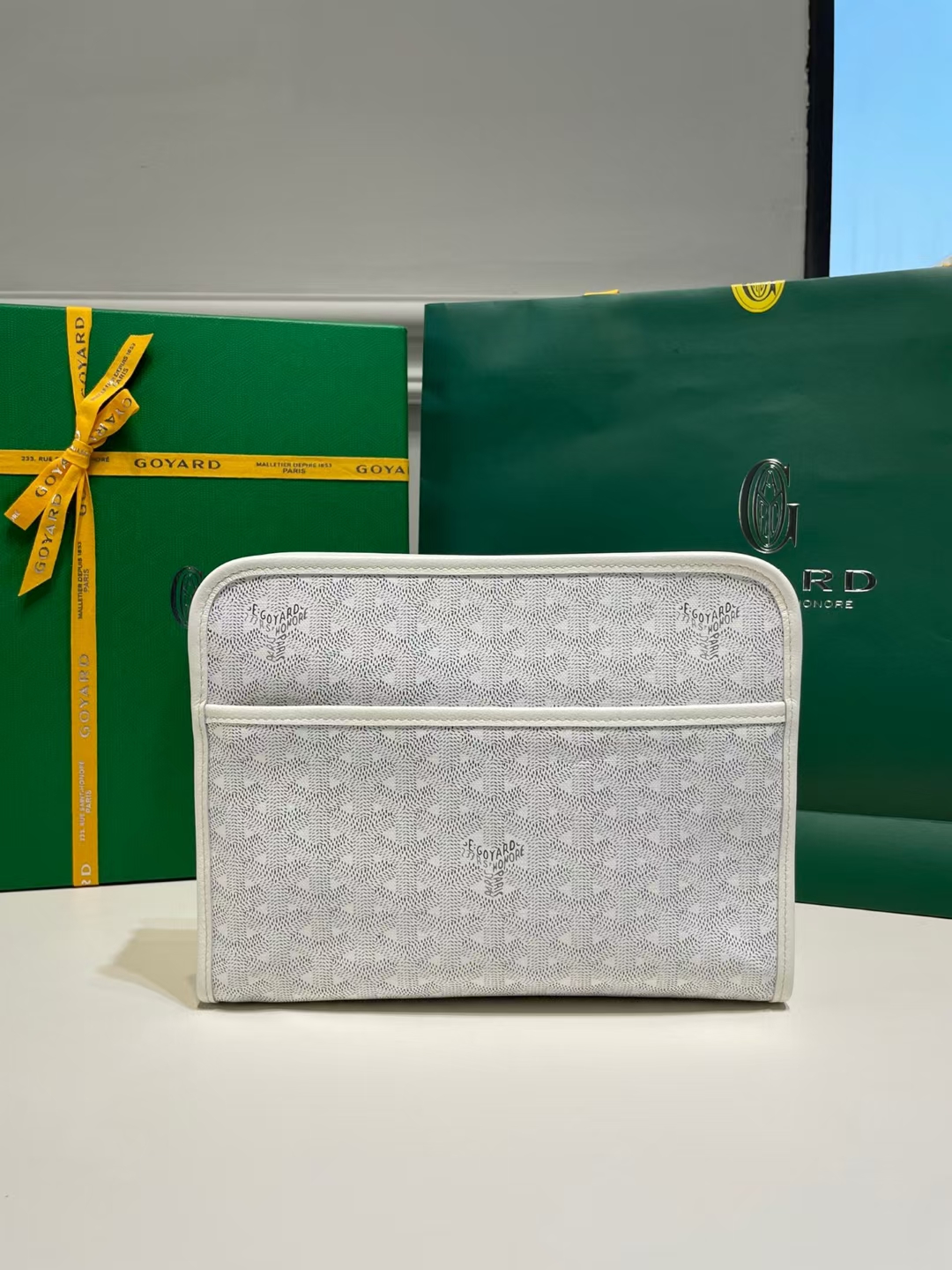 GOYARD Goyardine Jouvence Toiletry Pouch white