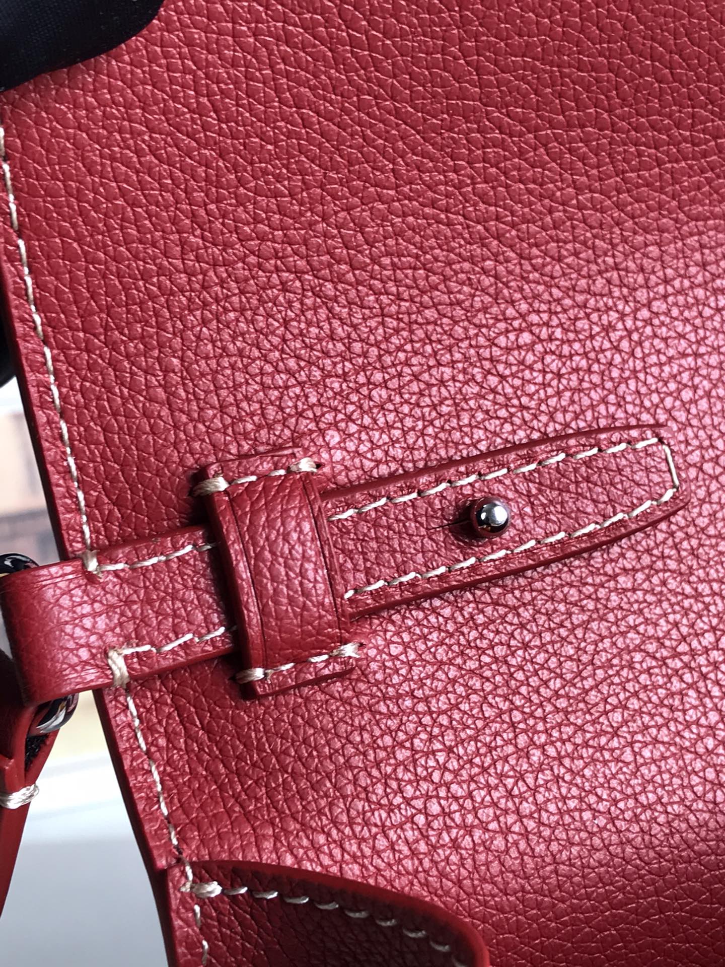 GOYARD Goyardine Calfskin Chypre Wallet Pouch Red
