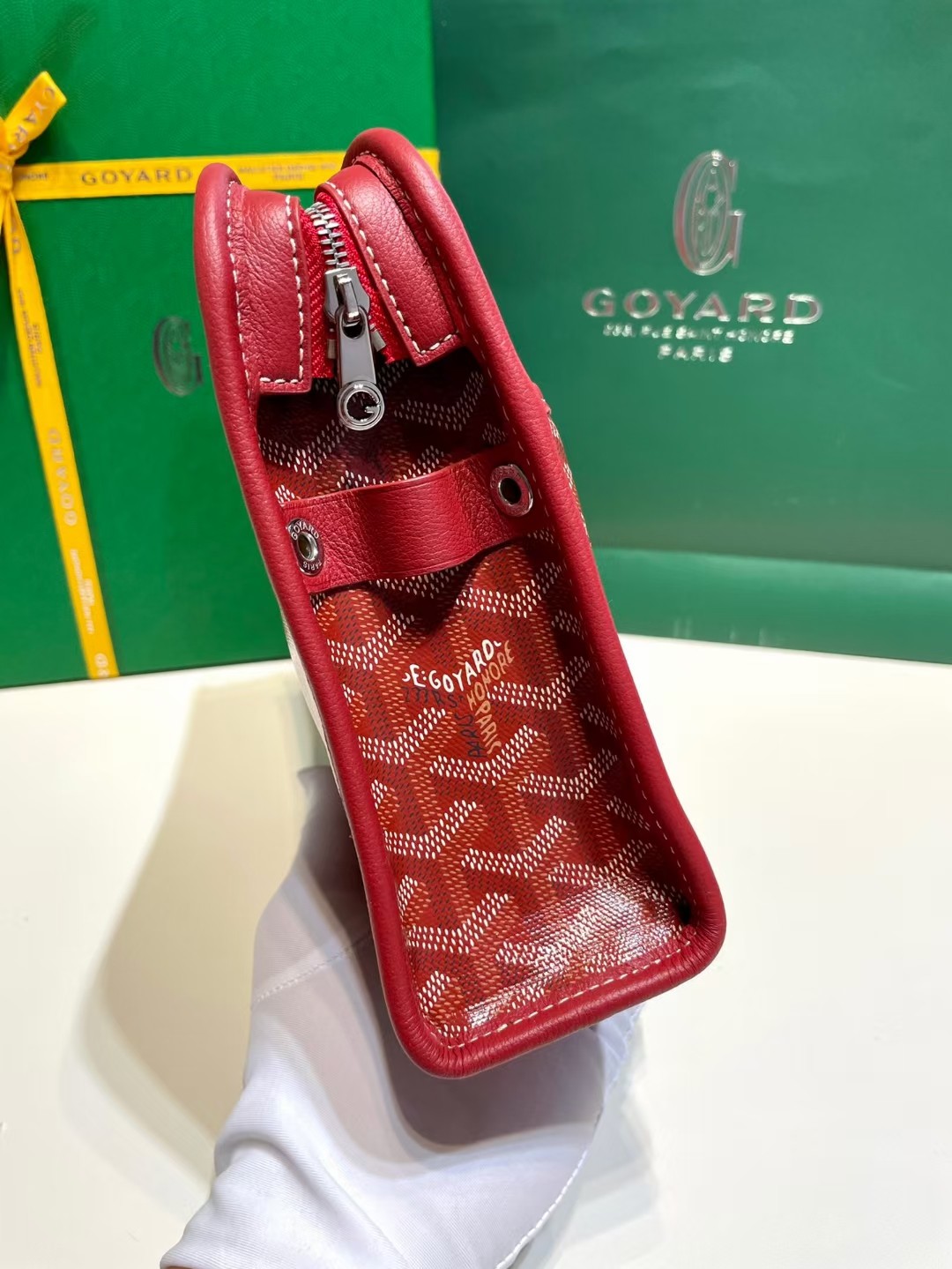 GOYARD Goyardine Jouvence Toiletry Pouch red