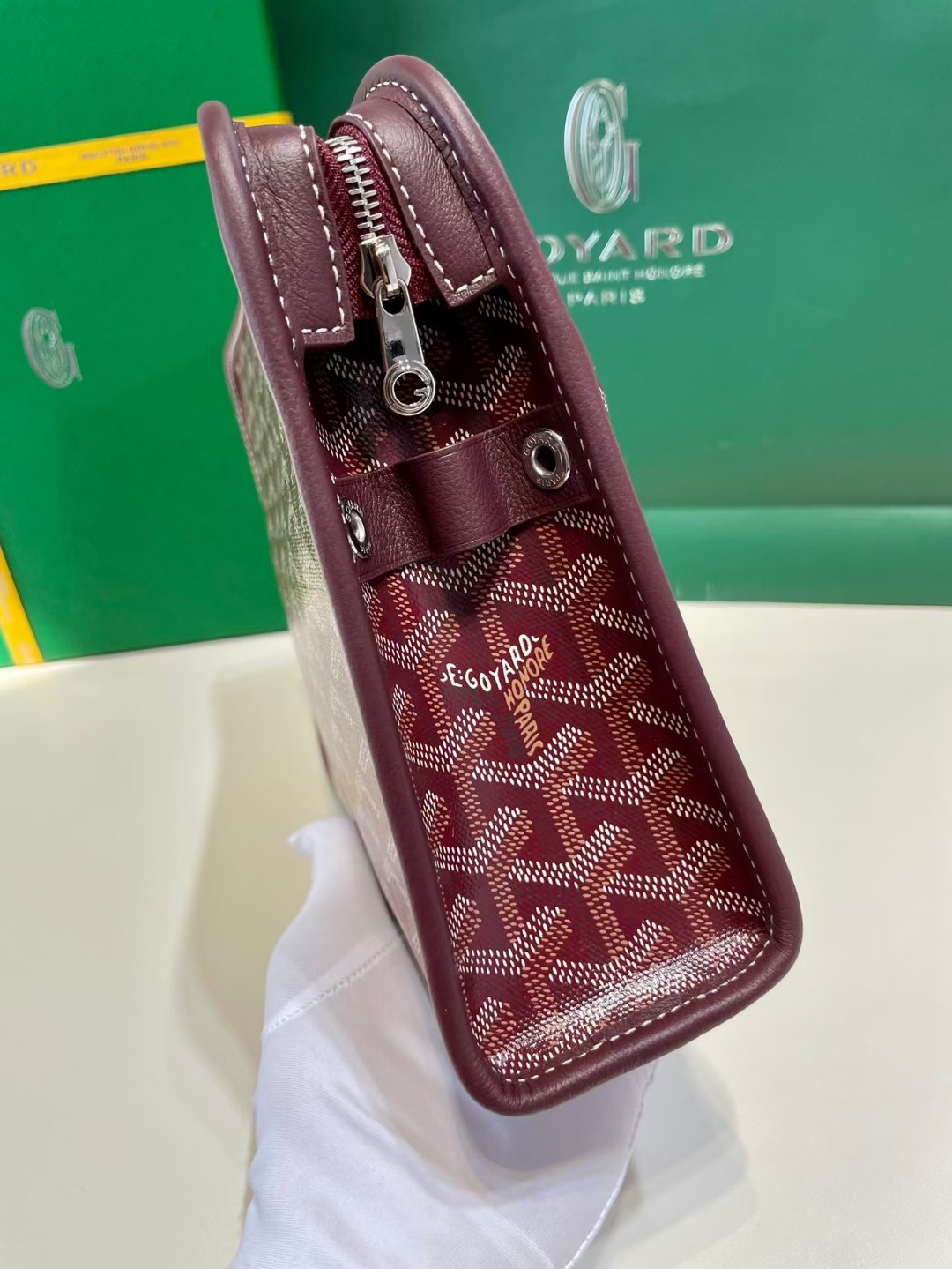 GOYARD Goyardine Jouvence Toiletry Pouch Burgundy