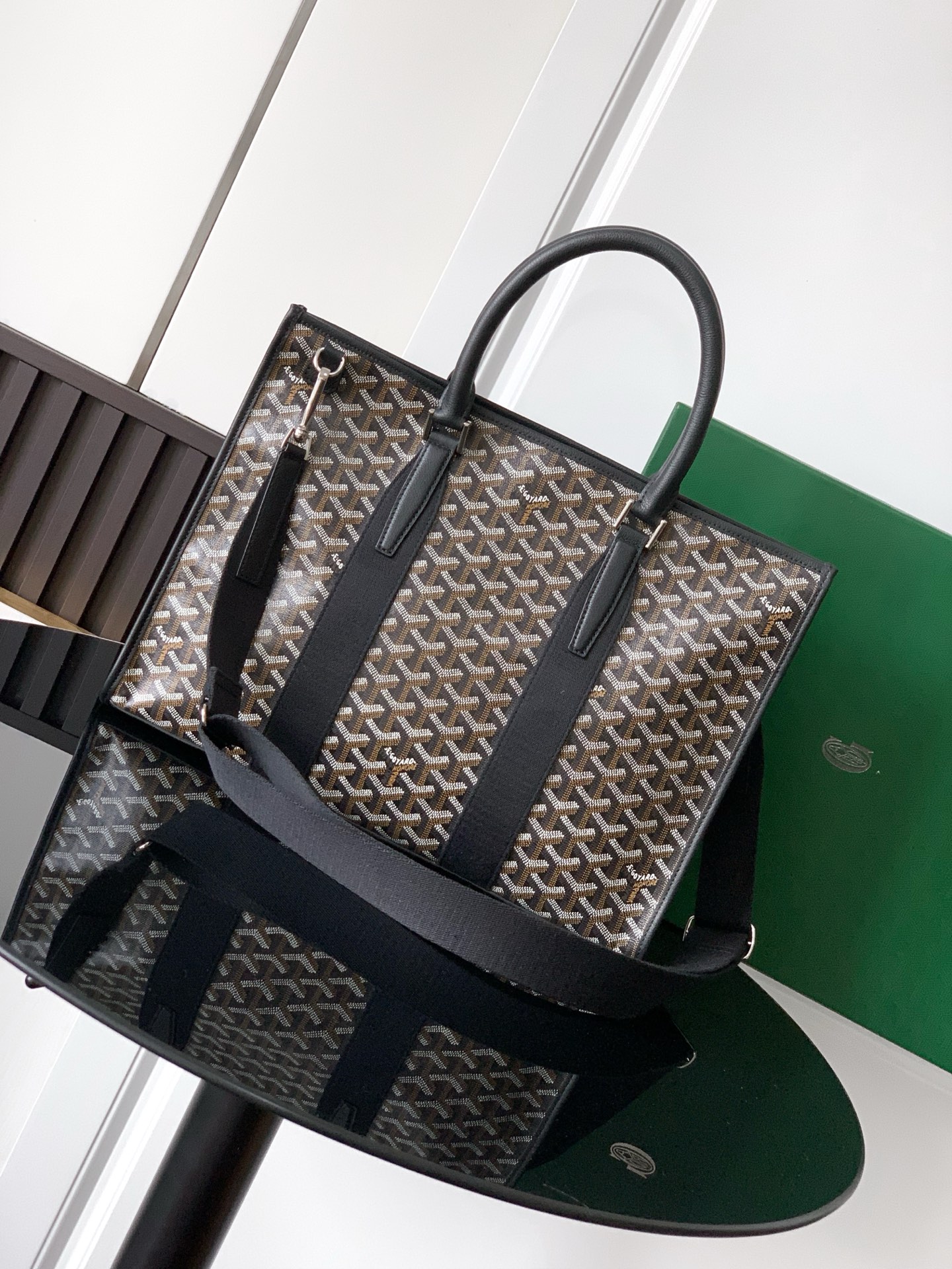 GOYARD Goyardine Calfskin Morvan Document Case black