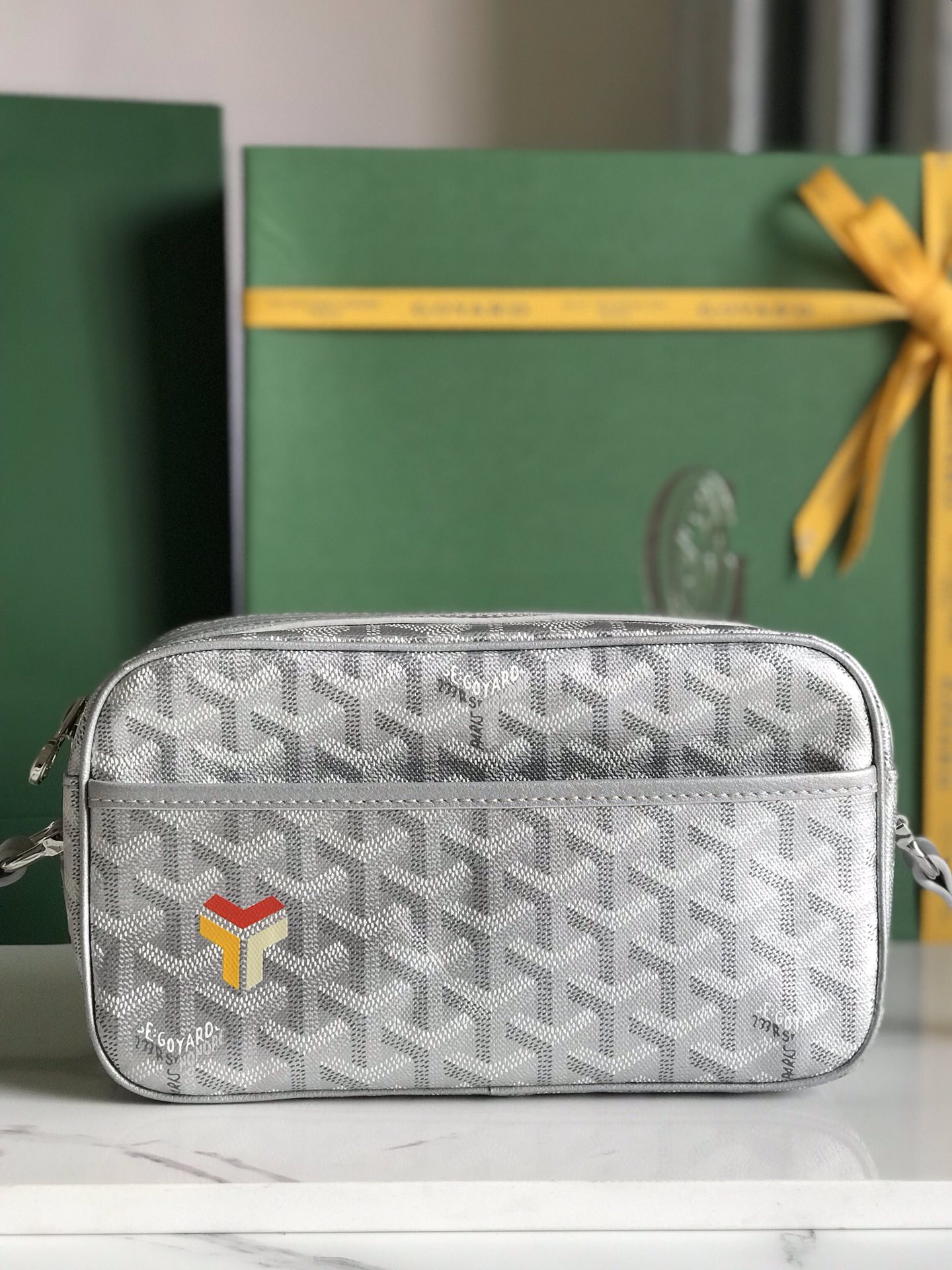Goyard Cup Vert PM Shoulder Bag gray Leather Cloth