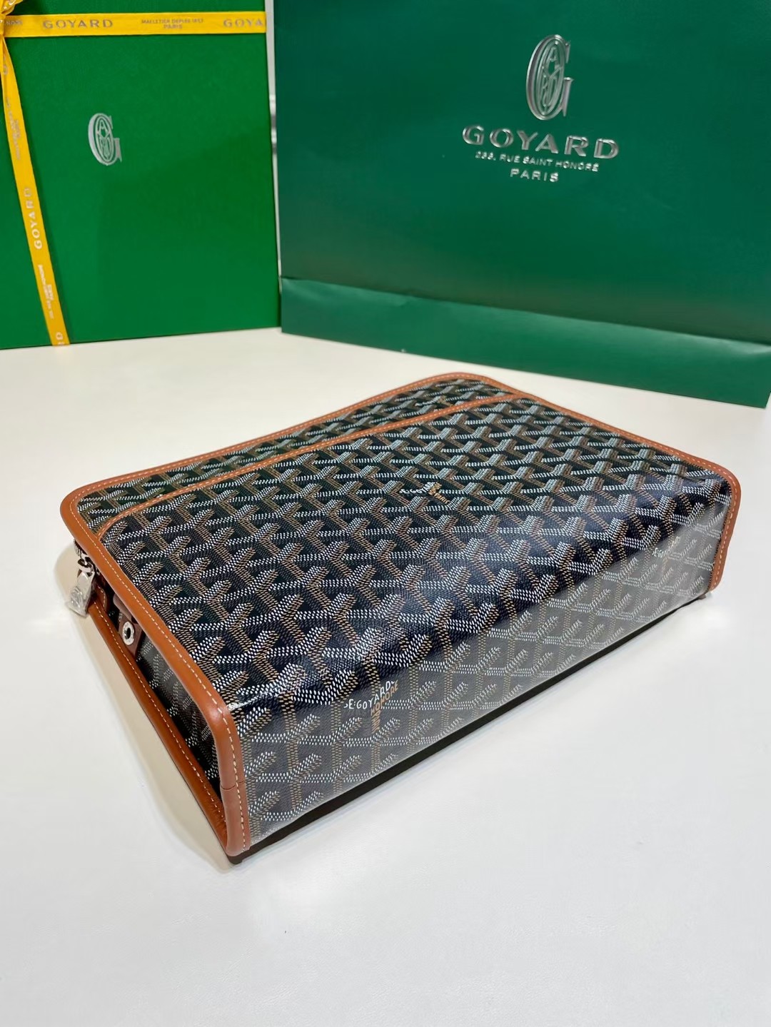 Goyard Jouvence MM Washbag Brown Clutch