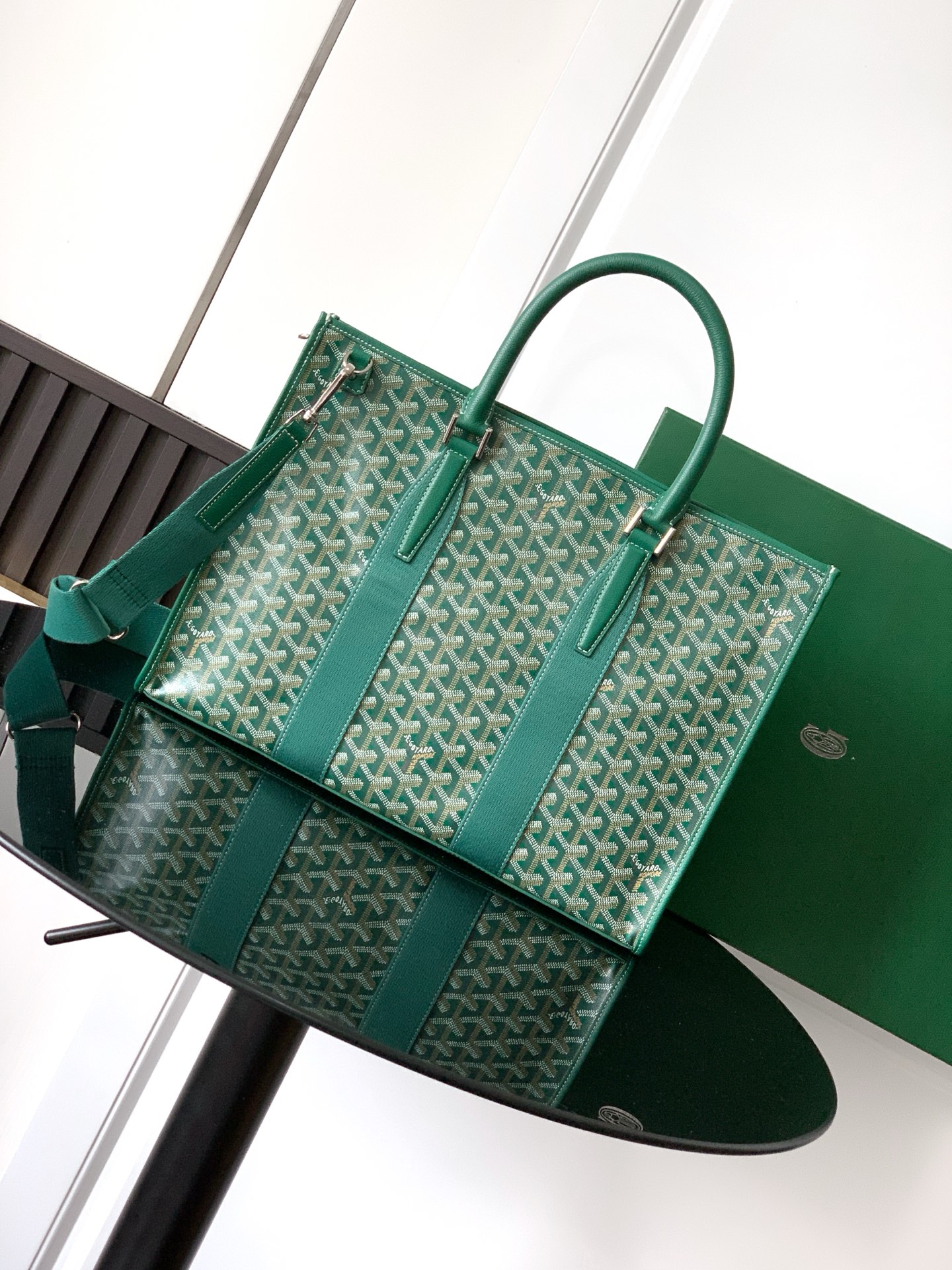 GOYARD Goyardine Calfskin Morvan Document Case green