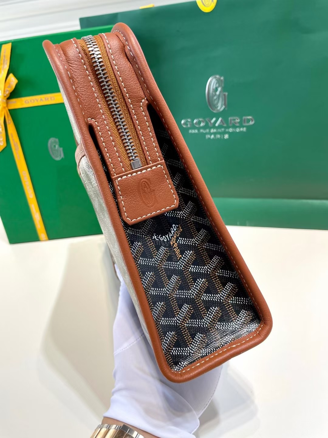Goyard Jouvence MM Washbag Brown Clutch