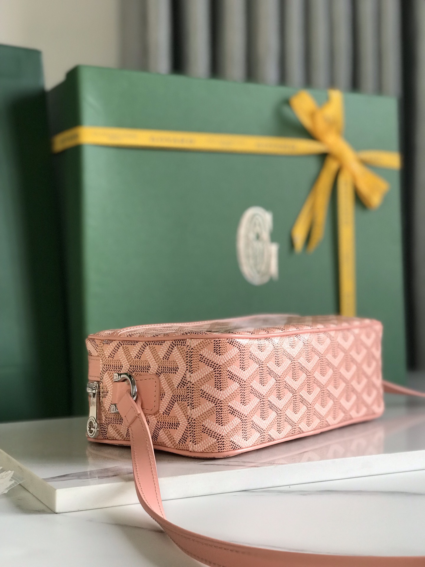 Goyard Cup Vert PM Shoulder Bag pink Leather Cloth