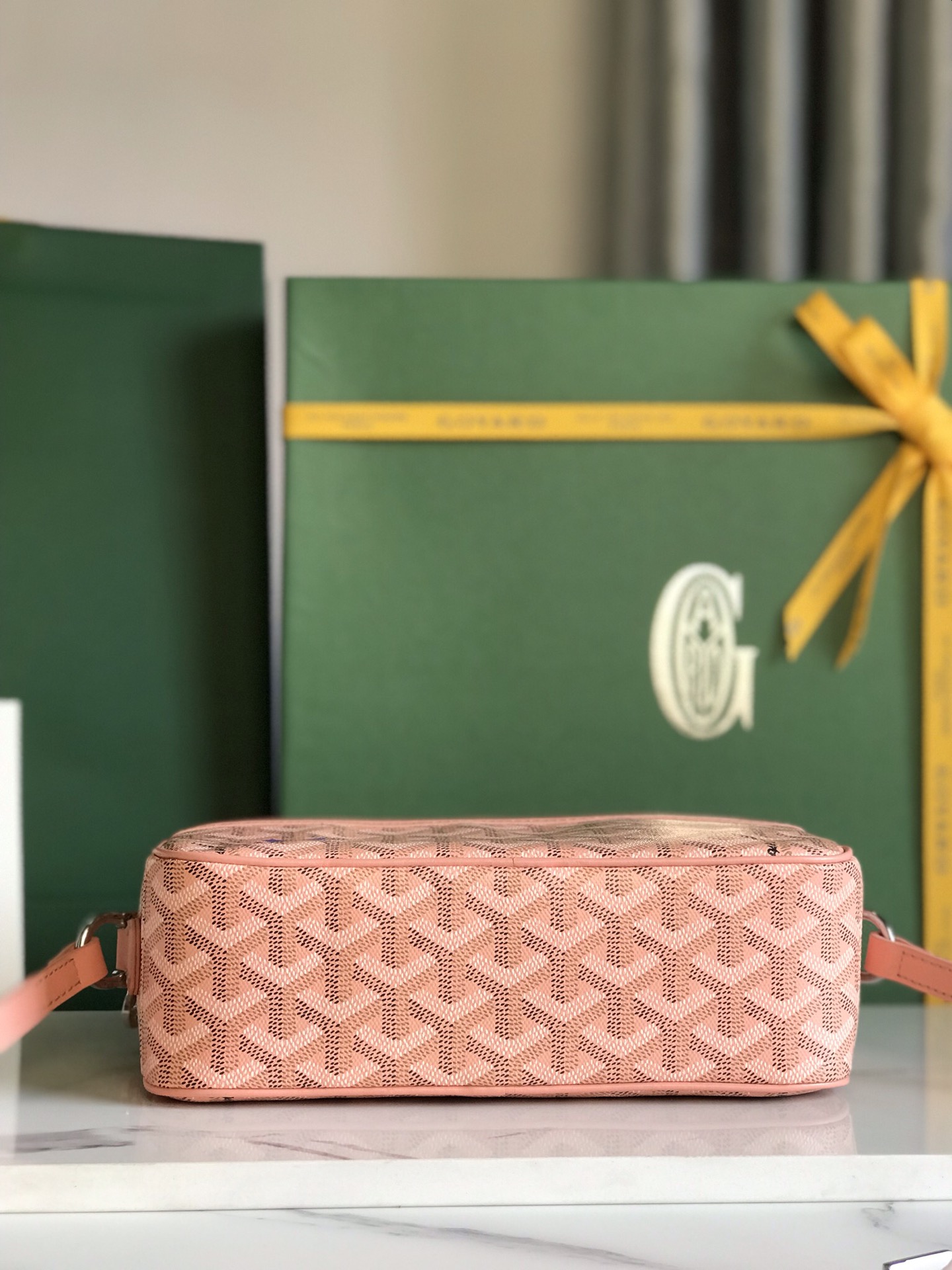 Goyard Cup Vert PM Shoulder Bag pink Leather Cloth