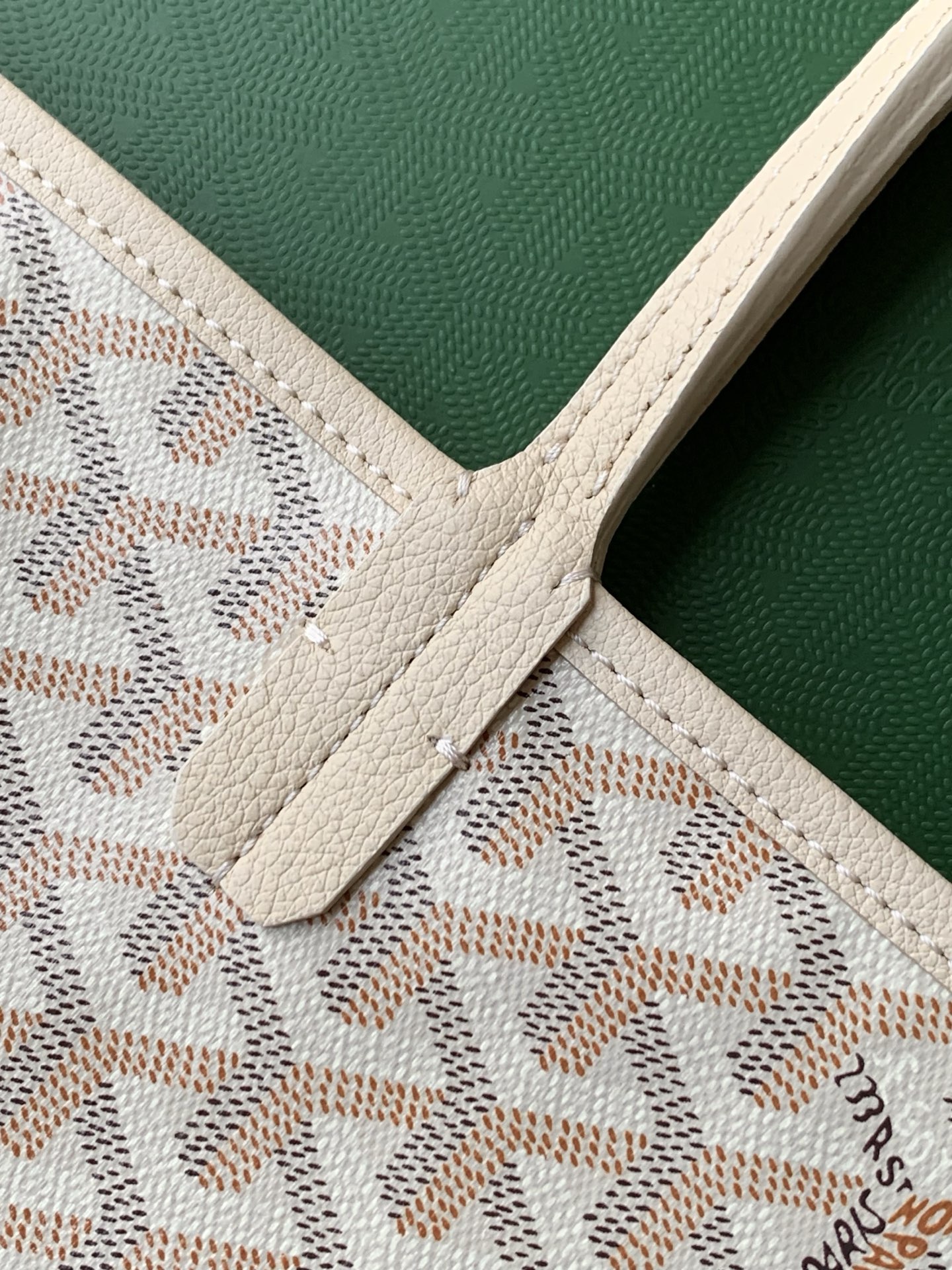 Goyard White Goyardine Coated Canvas and Leather Saint Louis