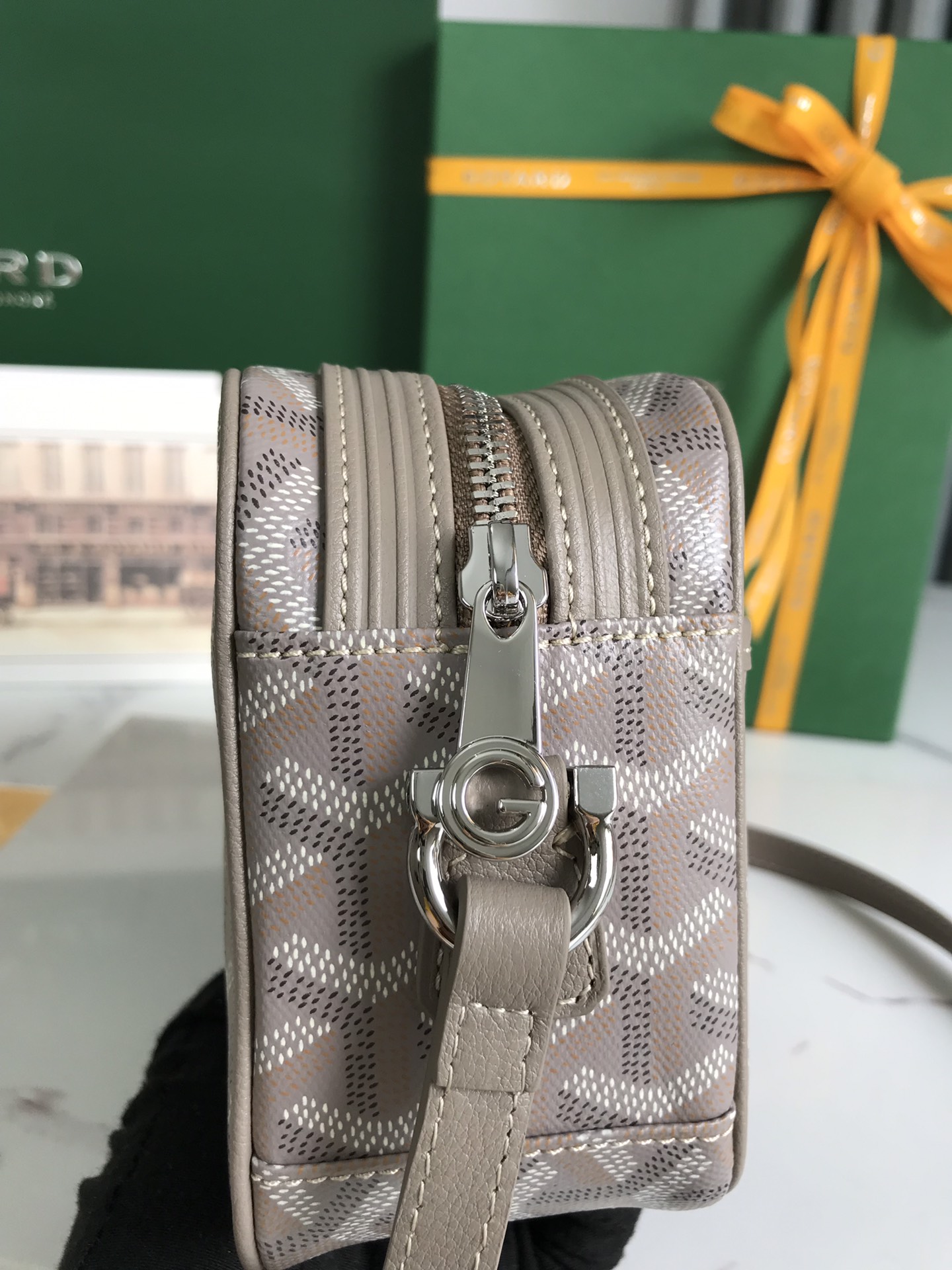 Goyard Cup Vert PM Shoulder Bag brown Leather Cloth