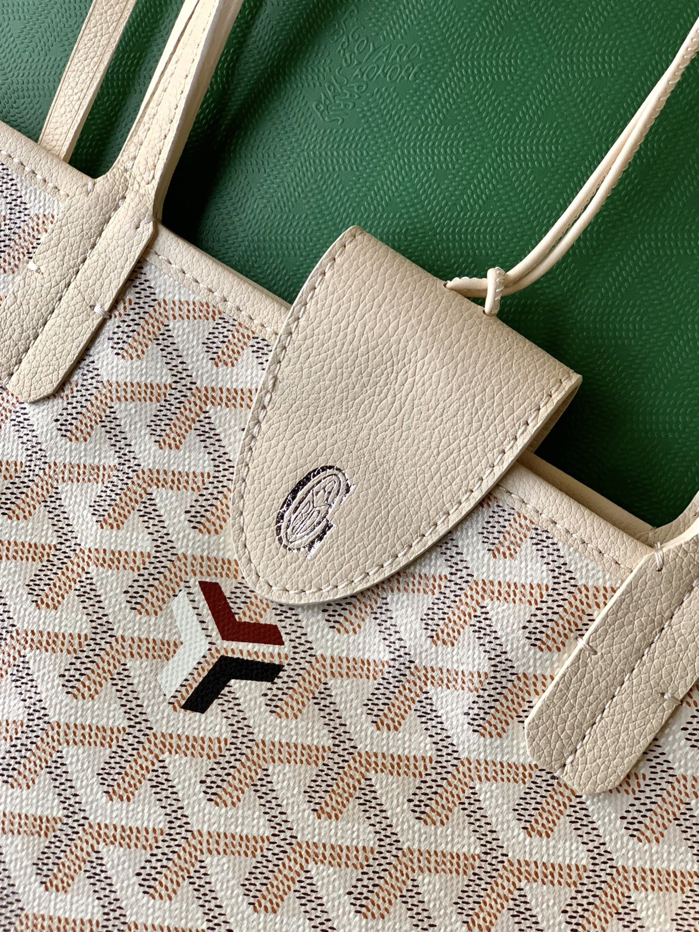 Goyard White Goyardine Coated Canvas and Leather Saint Louis