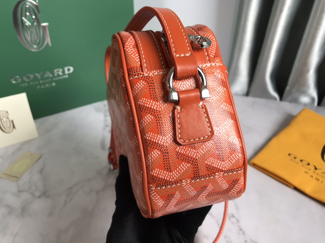 GOYARD Cap Vert Coated Canvas Messenger Bag Orange MATIGNON  00859