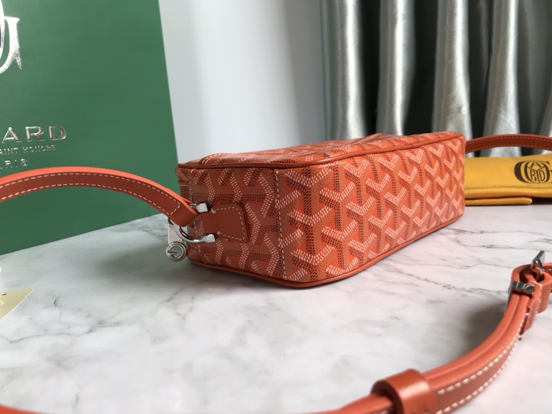 Goyard Cup Vert PM Shoulder Bag orange Leather Cloth