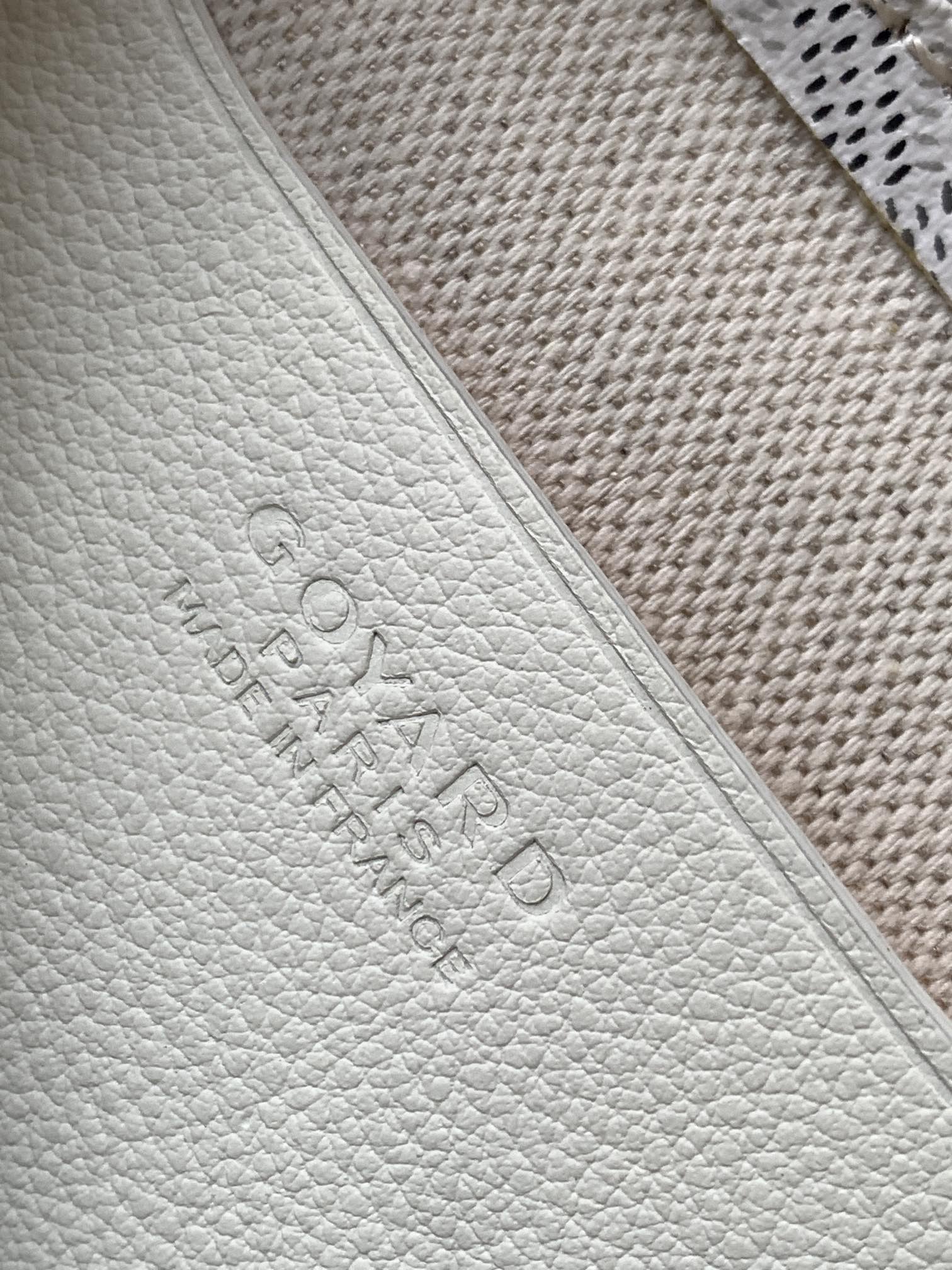 GOYARD Goyardine Plumet Wallet Clutch white 1051581