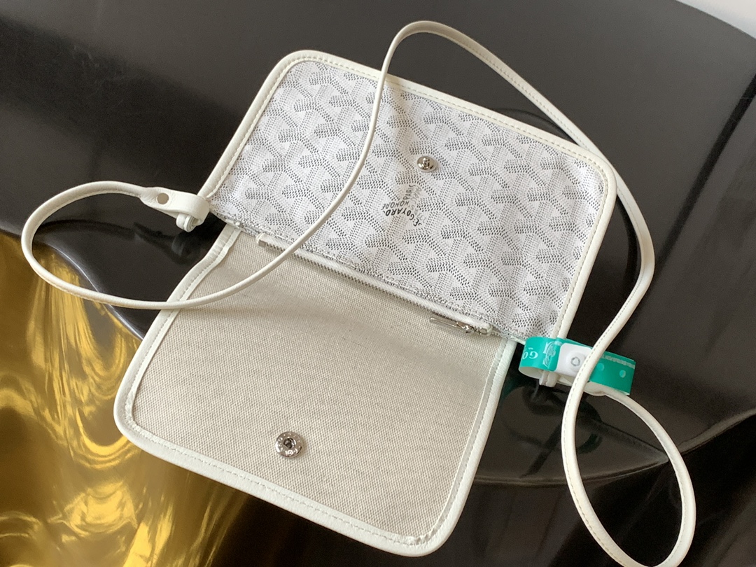 GOYARD Goyardine Plumet Wallet Clutch white 1051581