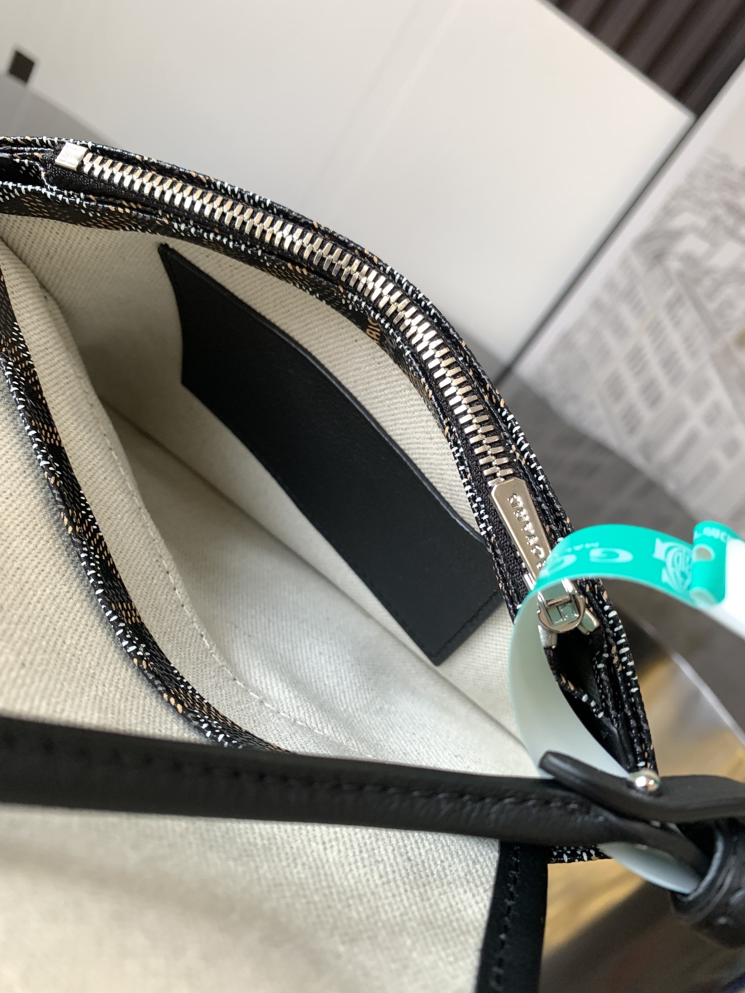 Goyard-Goyard Plumet Pocket Wallet Shoulder Bag WOC Black