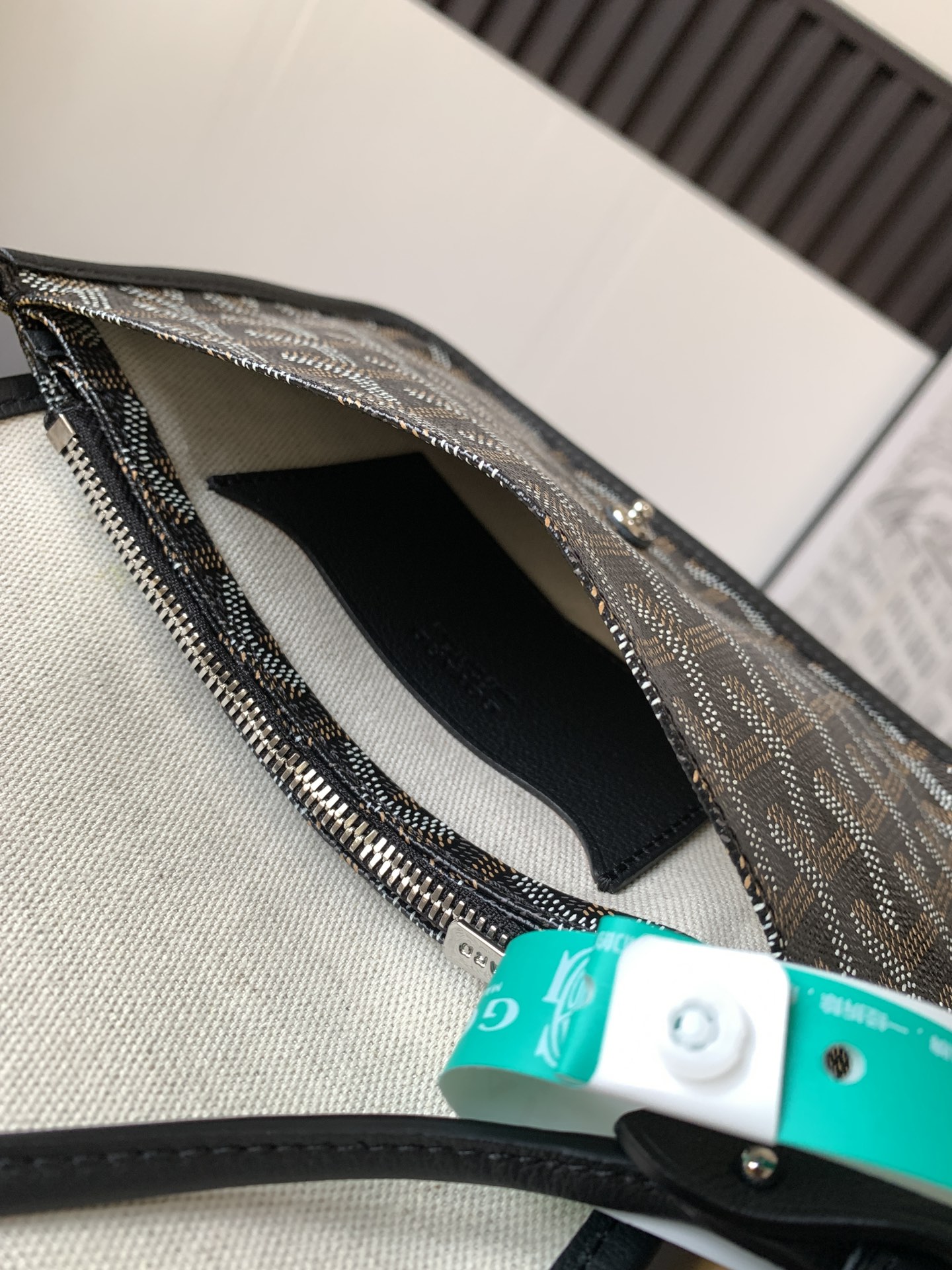 Goyard-Goyard Plumet Pocket Wallet Shoulder Bag WOC Black