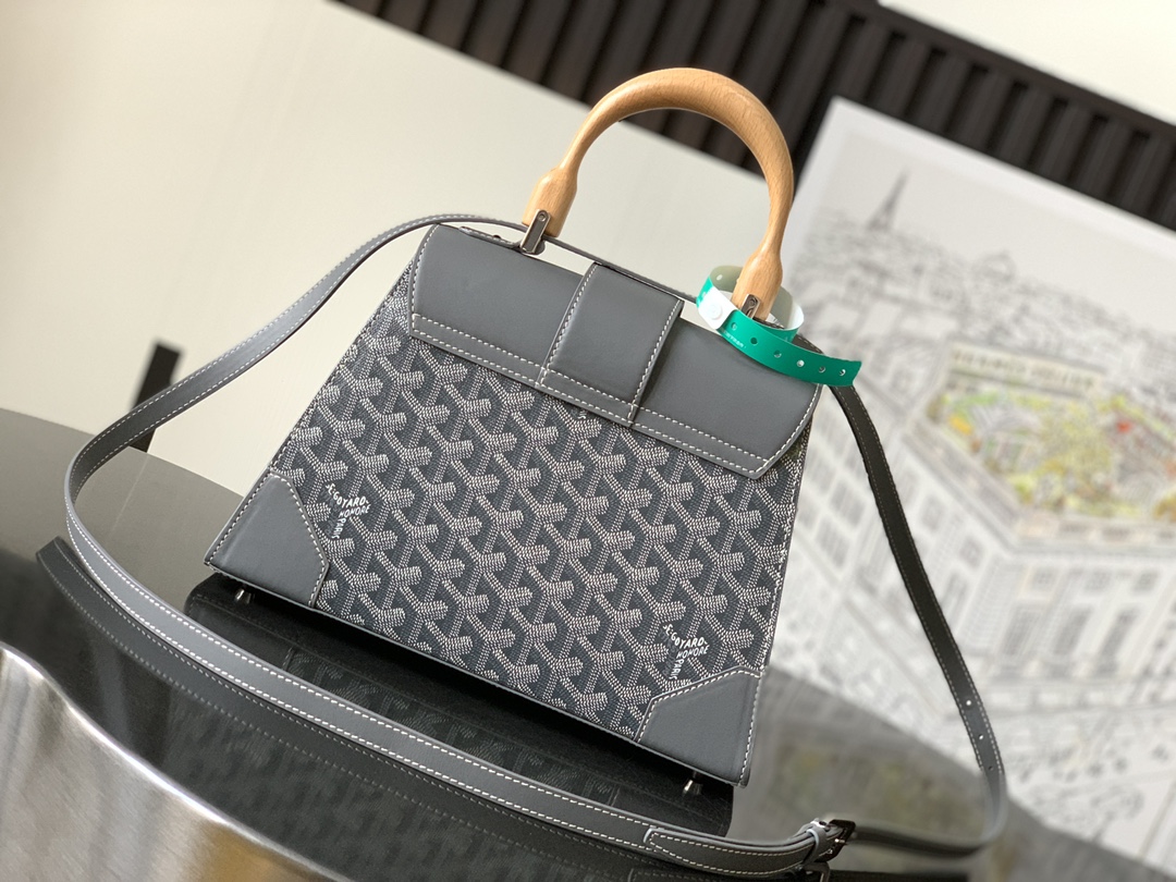 Goyard Saigon Structure PM Black and gray Goyardine ...