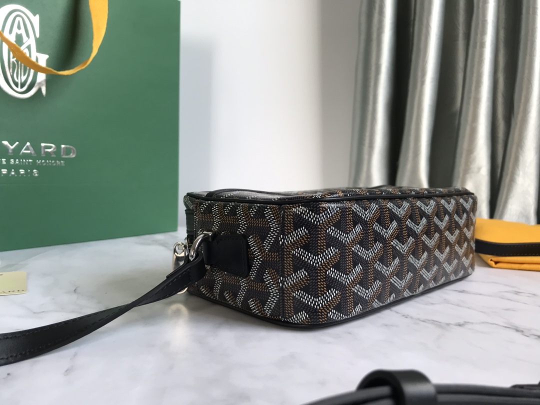 Goyard Goyardine Canvas Black Cap Vert PM Bag