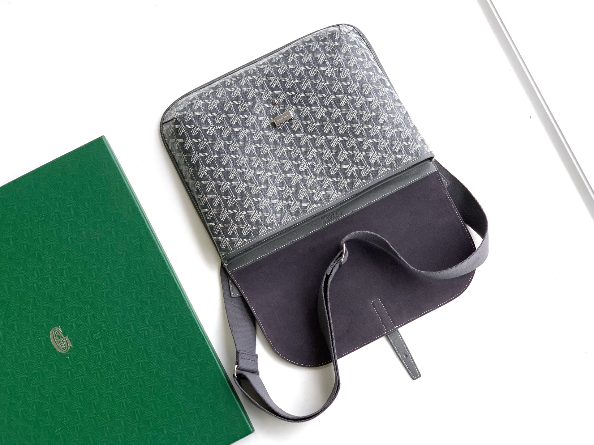 GOYARD Goyardine Sac Cap Vert gray 1665373 |