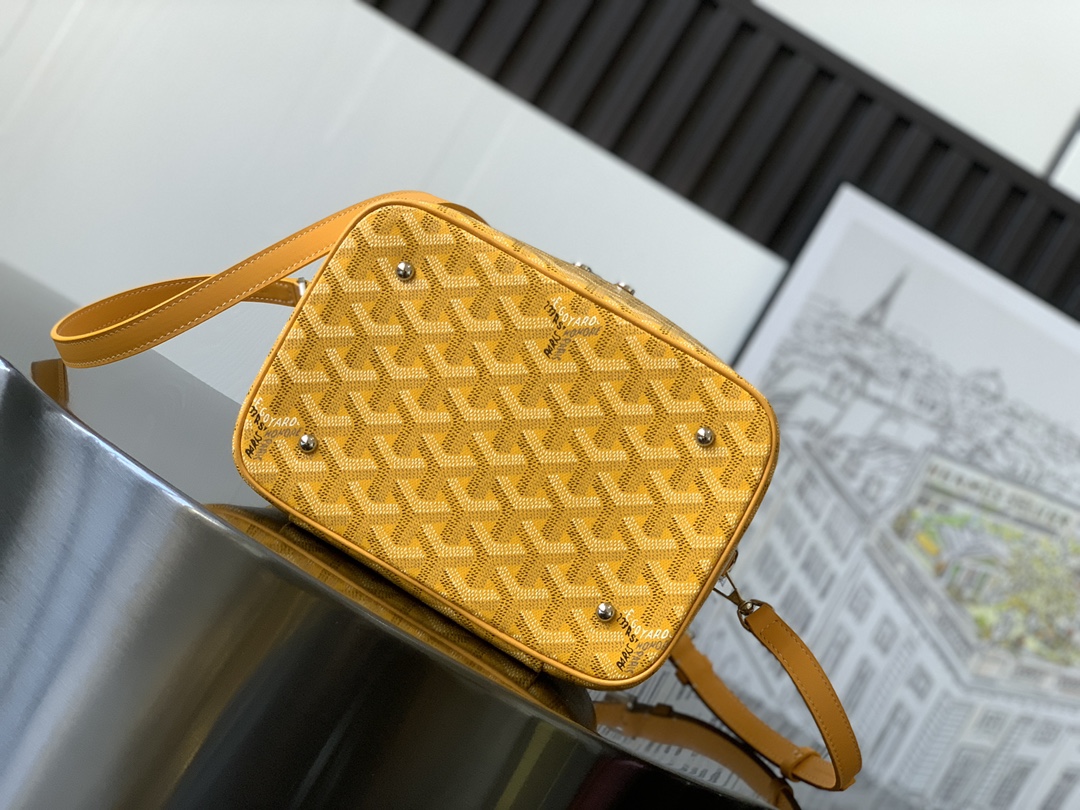 GOYARD Goyardine Muse Vanity Case Yellow 1384382 |