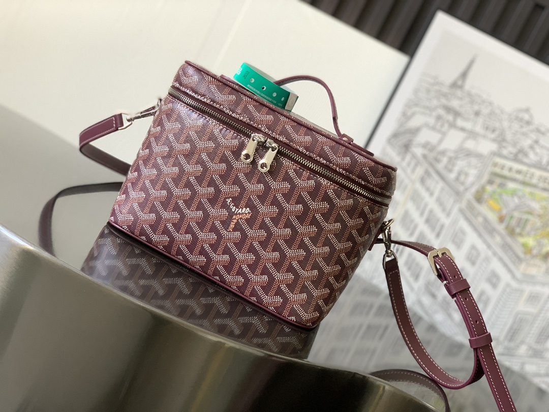 Goyard Goyardine Muse Vanity w/ Strap – Burgundy Handle Bags, Handbags
