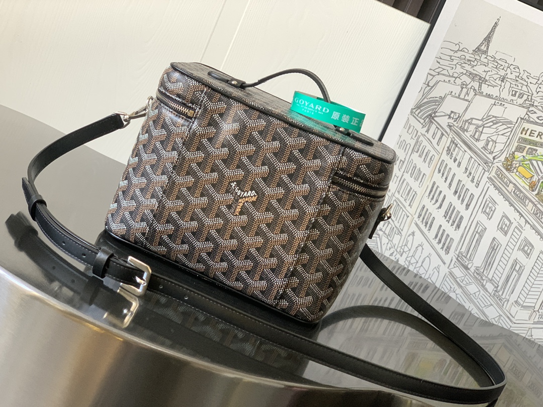Goyard Black Goyardine Muse Vanity Case Cloth Cloth ref.1398610