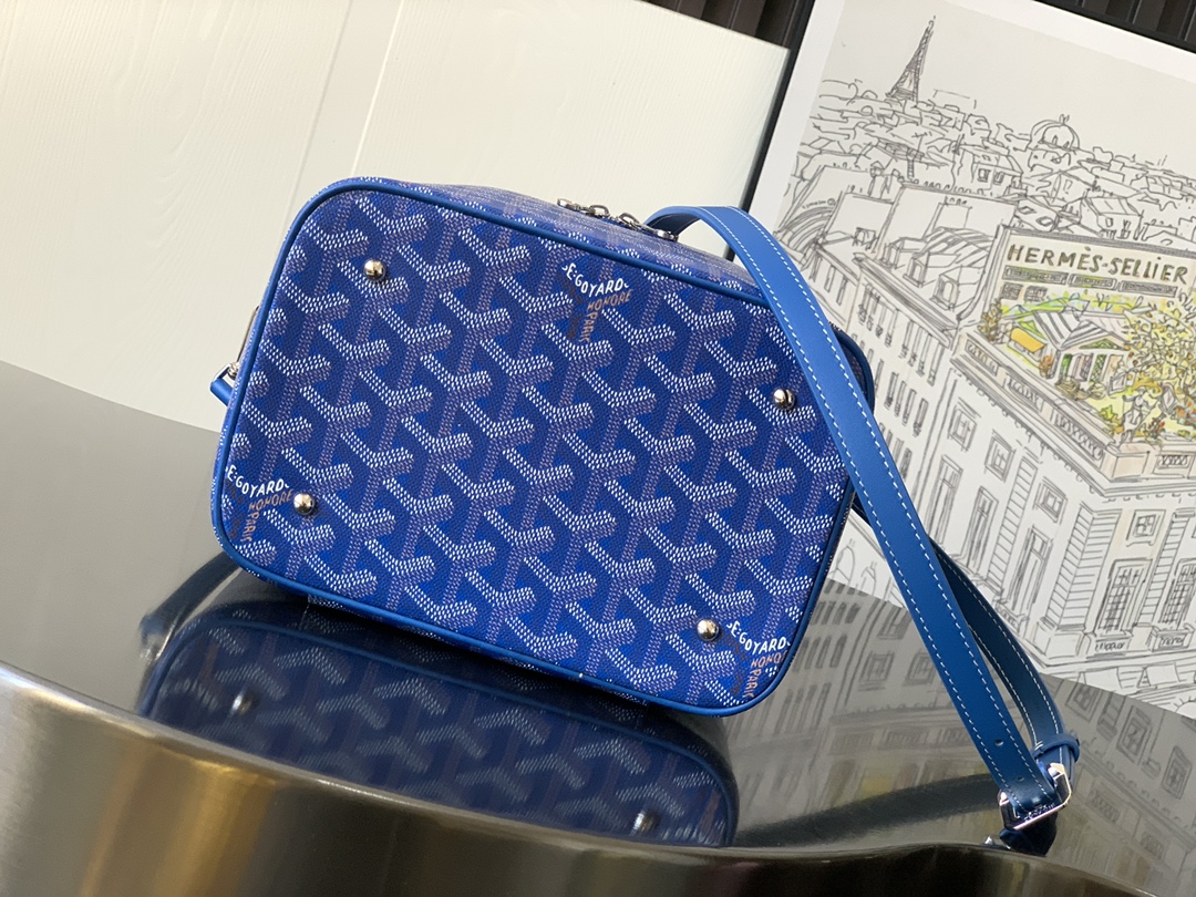 GOYARD Goyardine Muse Vanity Case Sky Blue 1352545 |