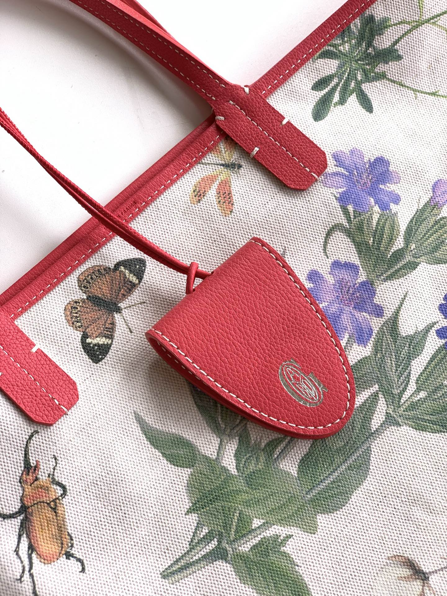 GOYARD Goyardine Le Jardin Saint Louis PM Iris bag red