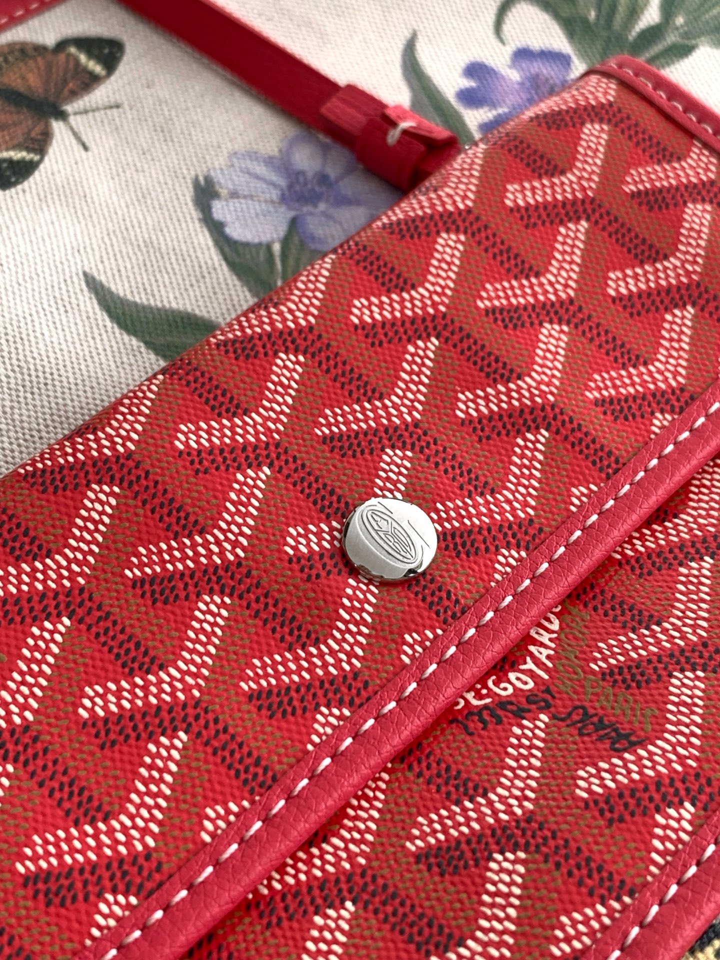 GOYARD Goyardine Le Jardin Saint Louis PM Iris bag red