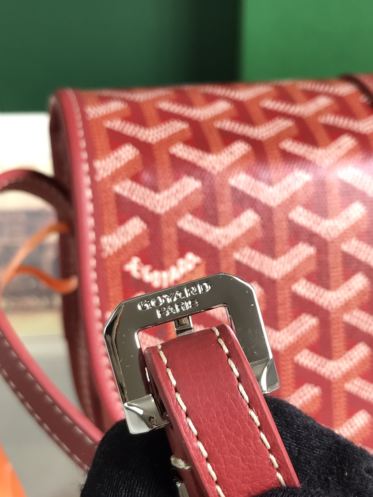 GOYARD Goyardine Belvedere II PM Messenger Bag red
