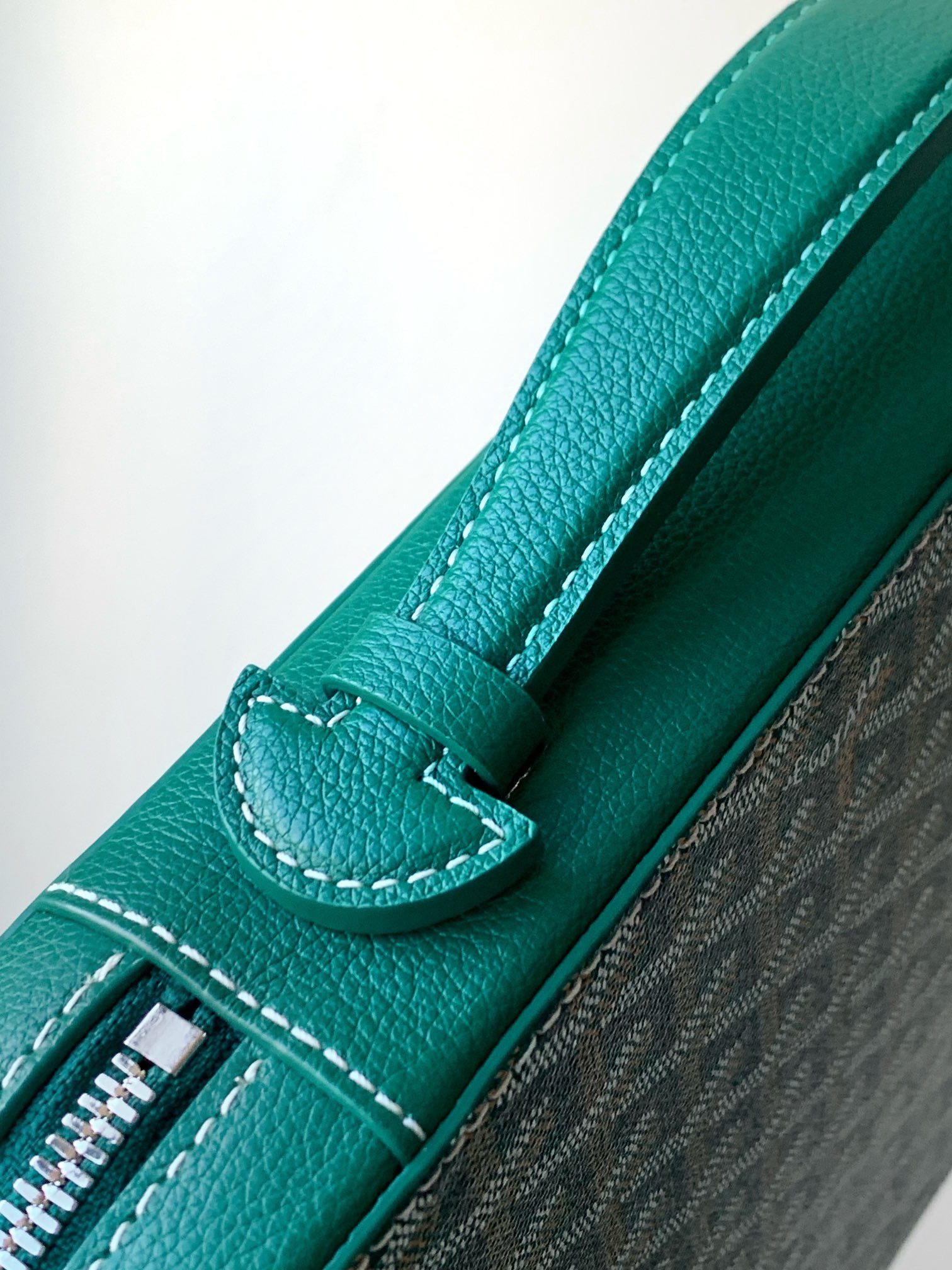 GOYARD Goyardine Universal Companion Portfolio Green