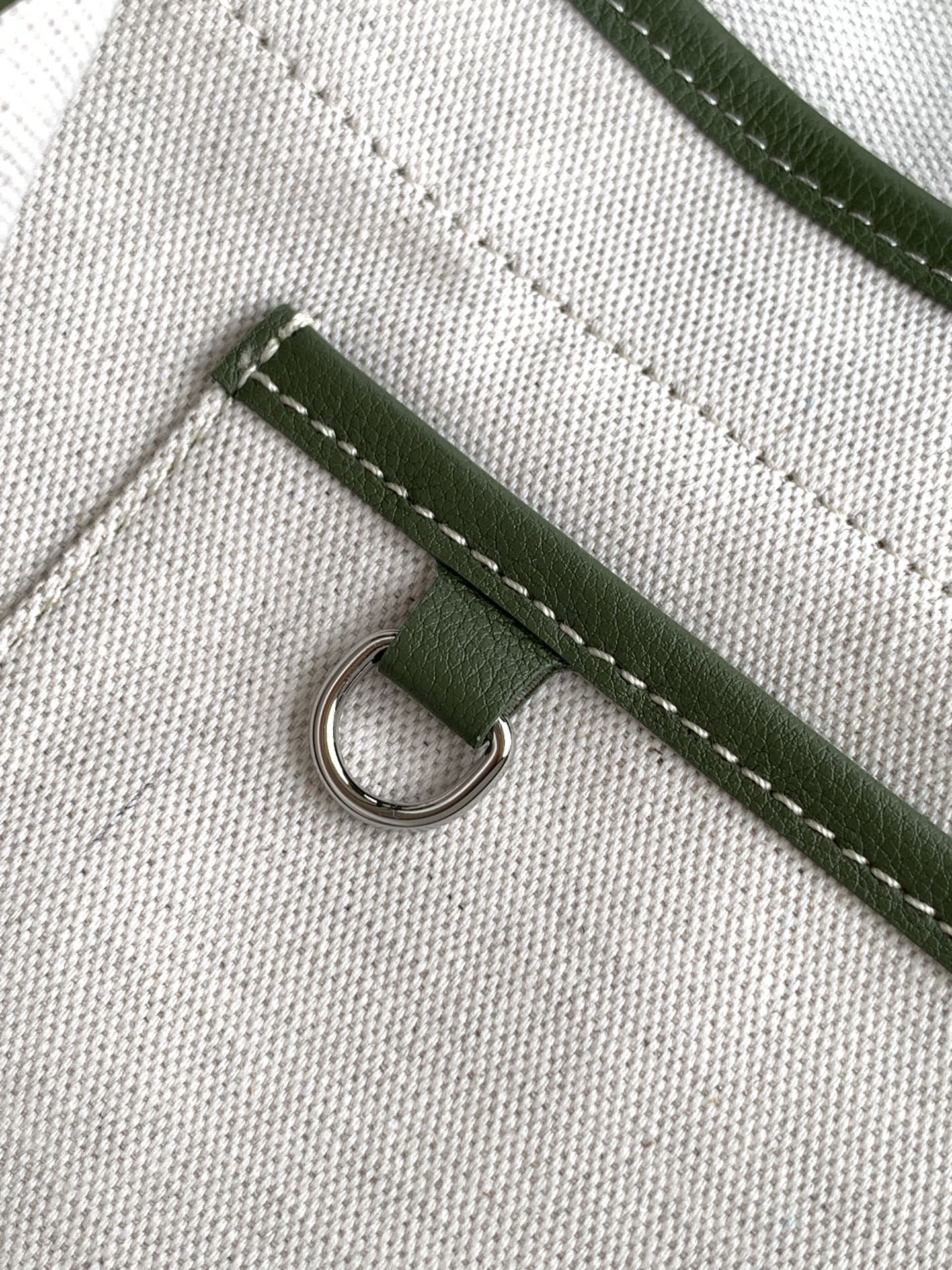 Goyard Capecian MM Shoulder Bag green  Khaki Cloth ref.2218986 -