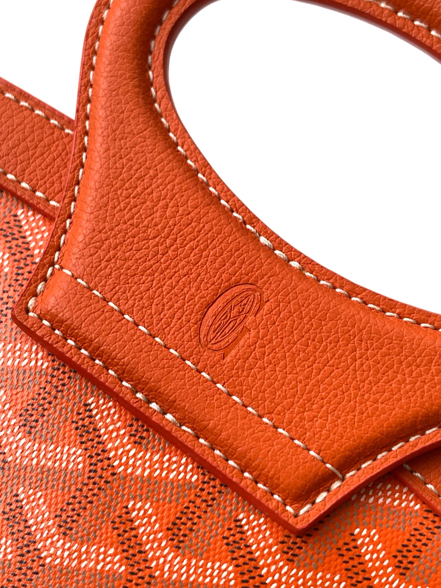 Goyard Goyardine Canvas orange Beluga Mini Bag ...
