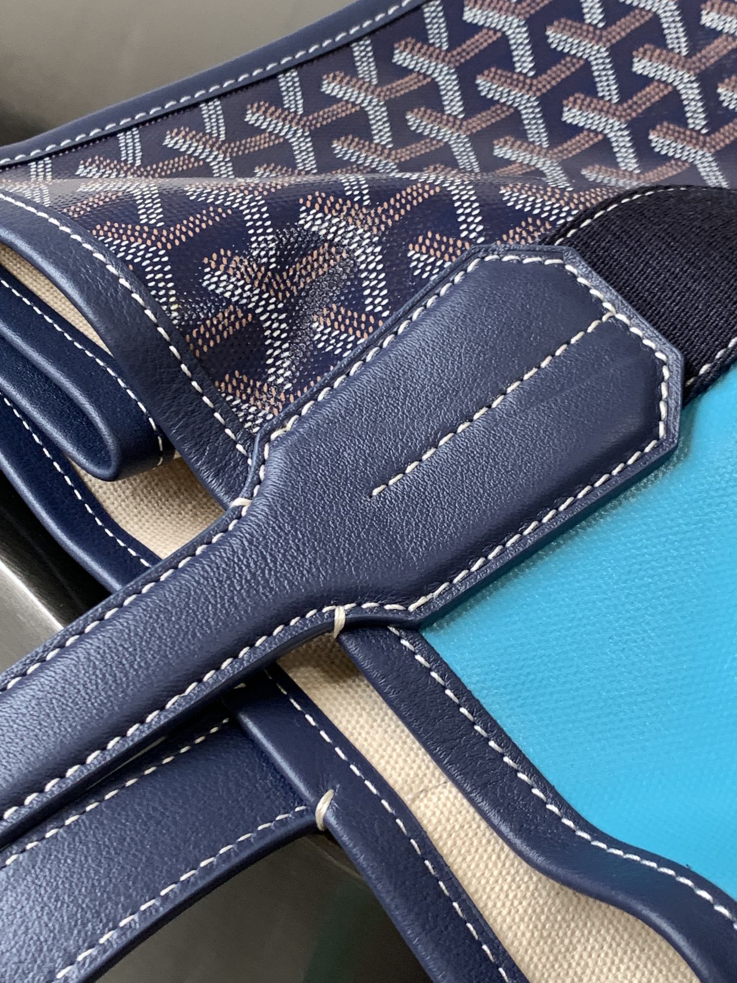 Goyard Navy Blue Chevron Print Coated Canvas Bulldog Villette MM Tote