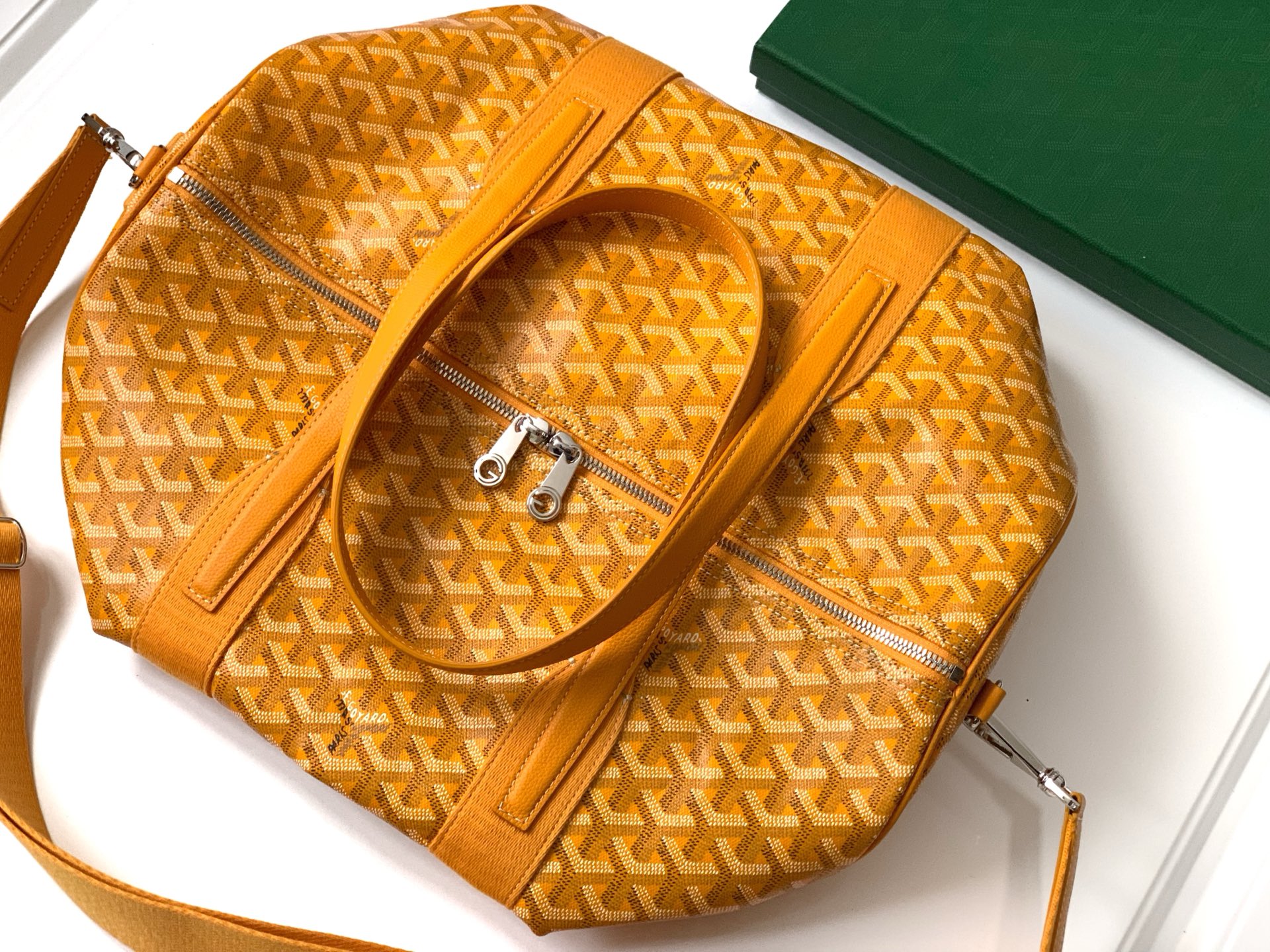 Goyard Barrel 40 Sports Bag orange