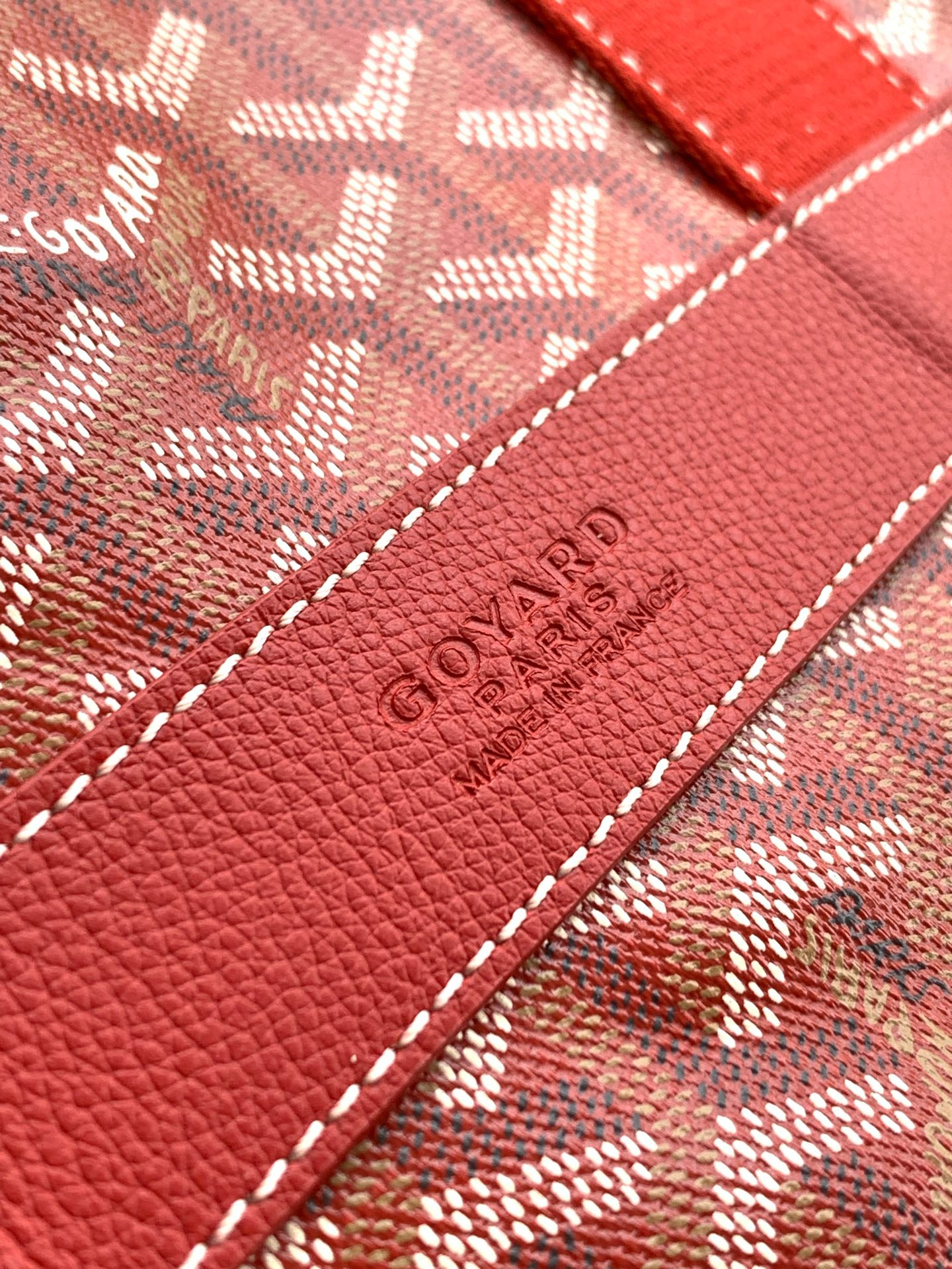 Goyard Barrel 40 Sports Bag red