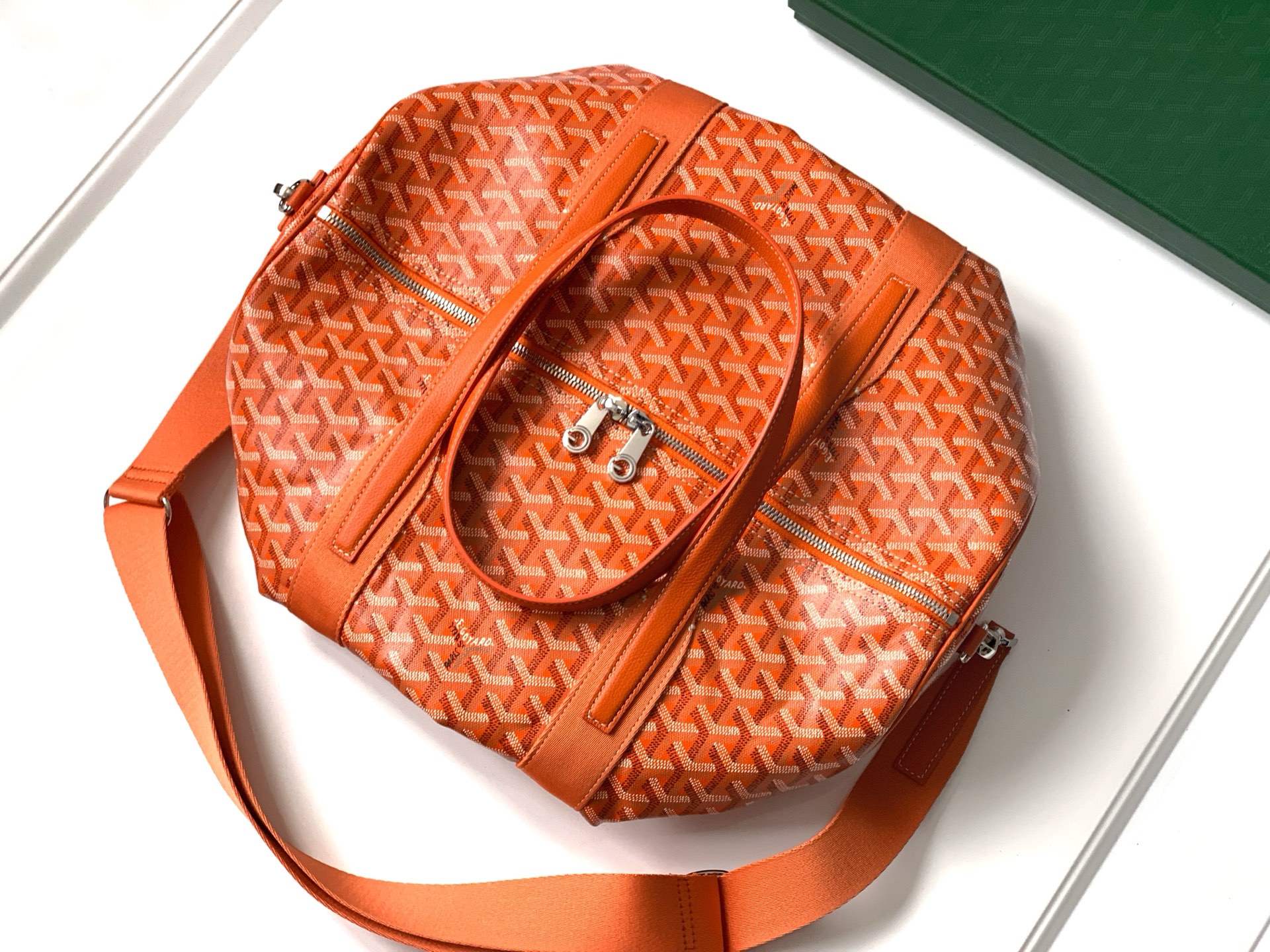 Goyard Barrel 40 Sports Bag orange