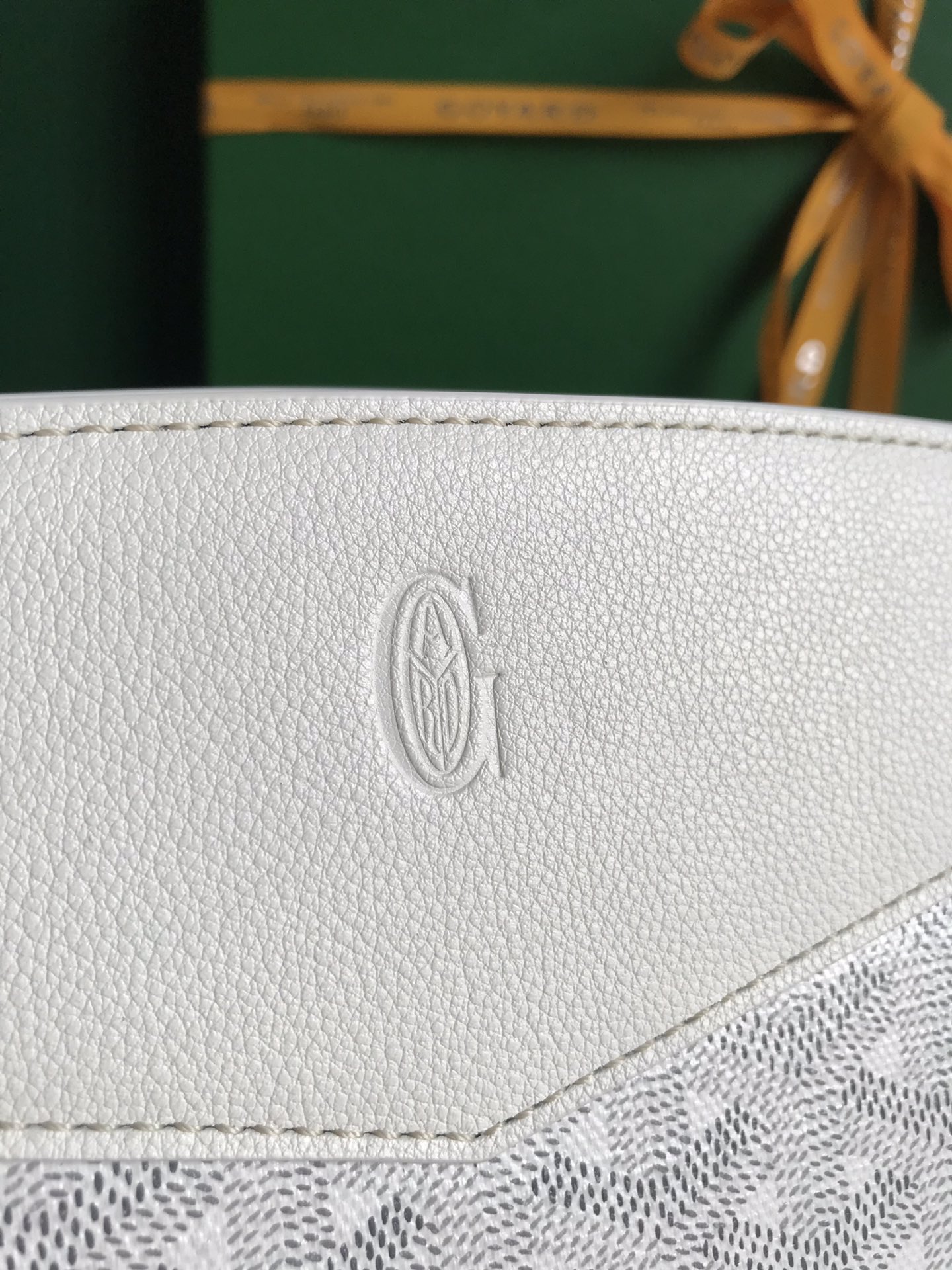 Goyard Goyardine Sac Rouette Mini - white Shoulder Bags,