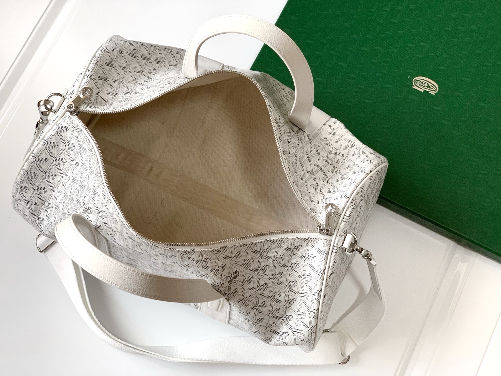 Goyard Barrel 40 Sports Bag White