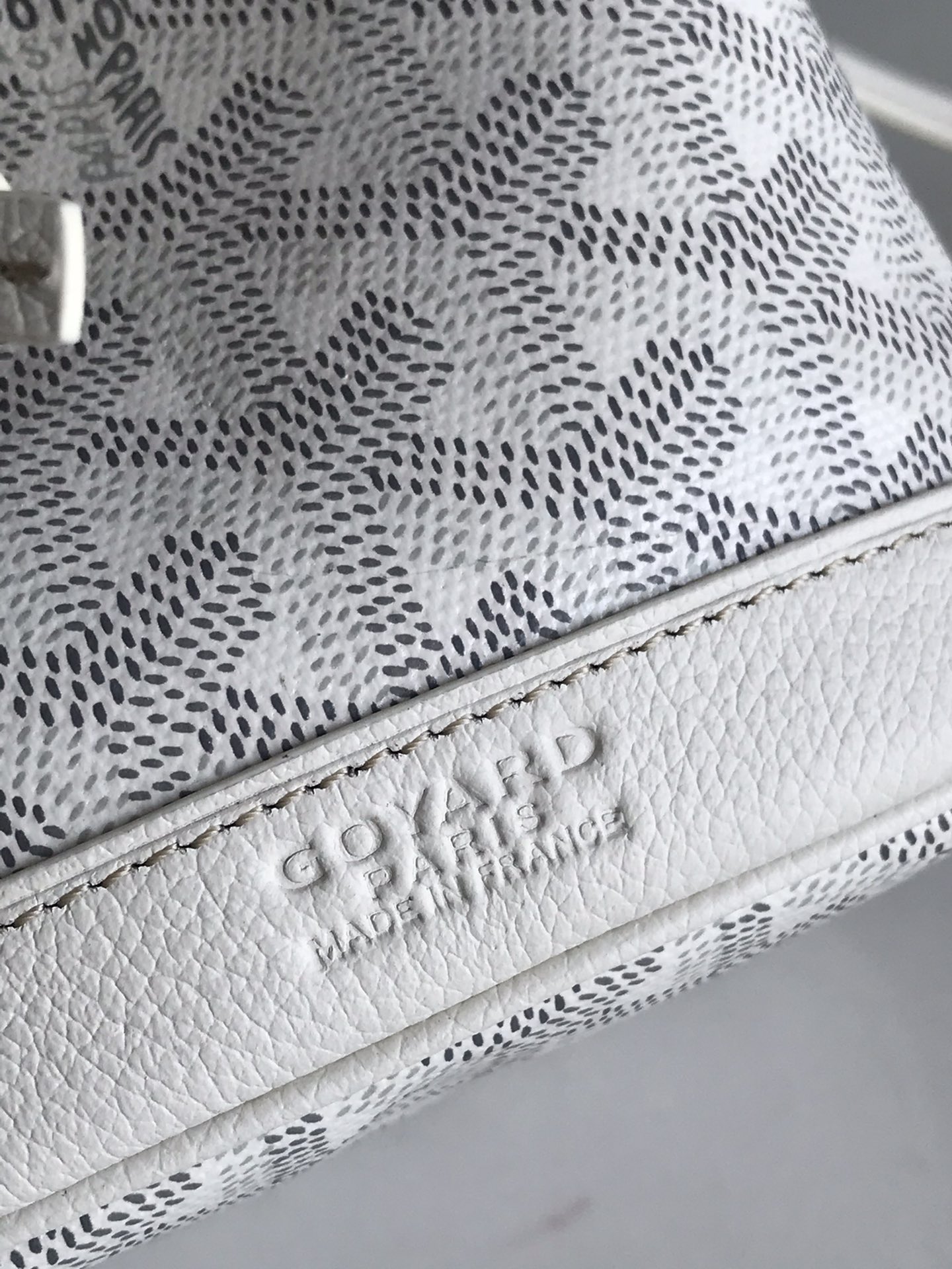 GOYARD Goyardine Petit Flot Mini Bucket Bag white