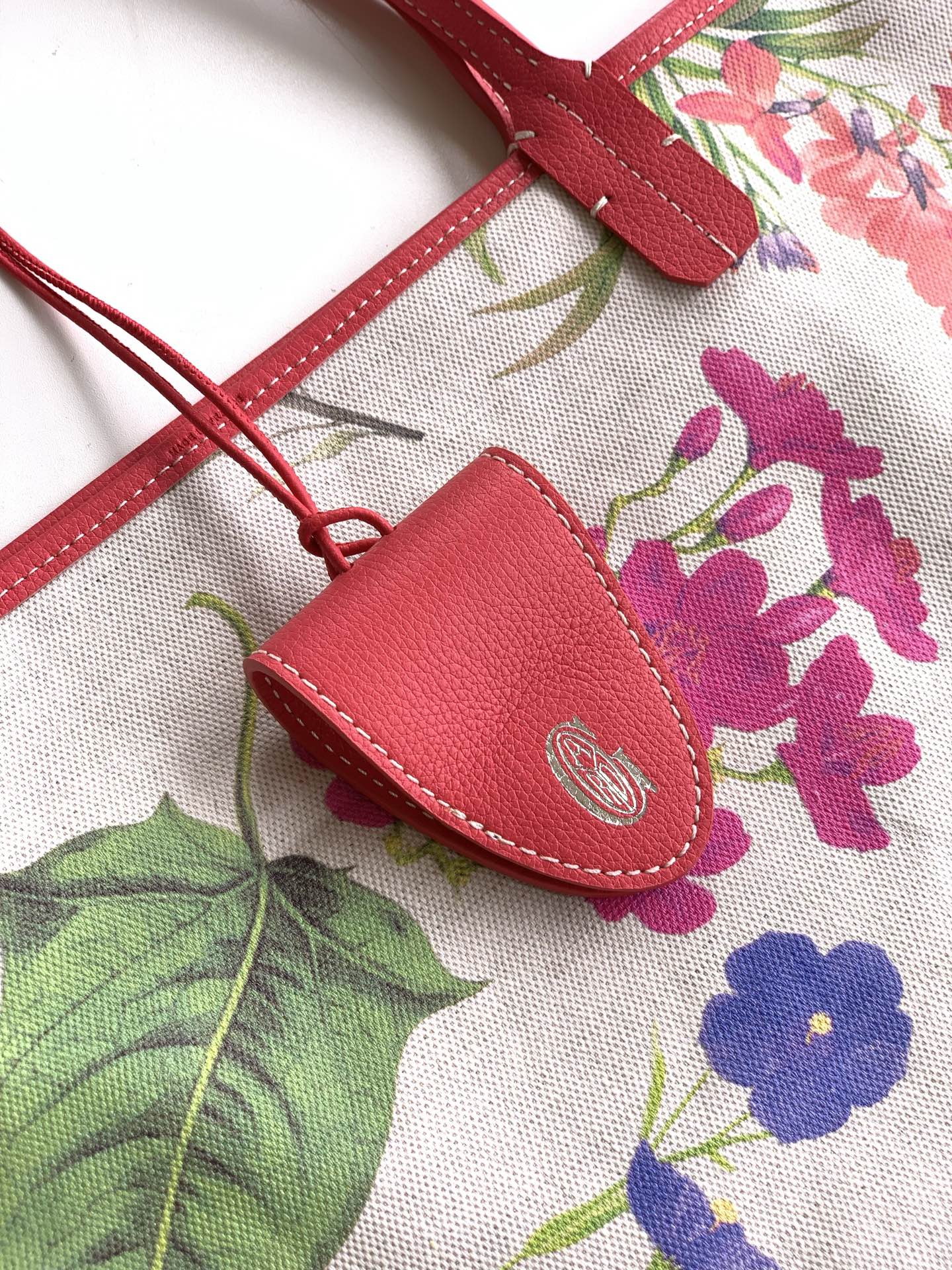 Goyard Fuchsia PM Saint Louis Reversible Bag in red